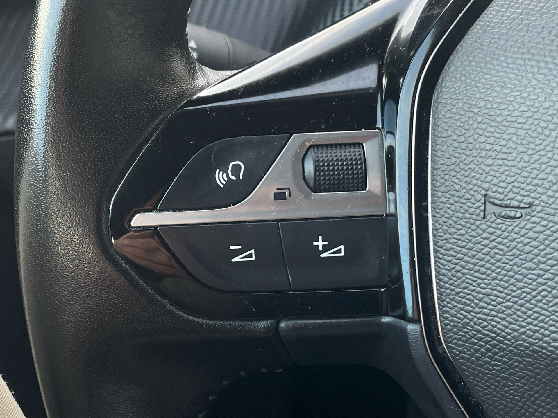 Billede af Peugeot e-2008 EL GT 136HK 5d Aut.