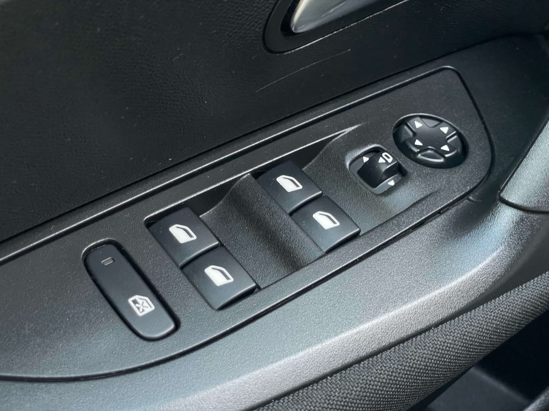 Billede af Peugeot e-2008 EL GT 136HK 5d Aut.