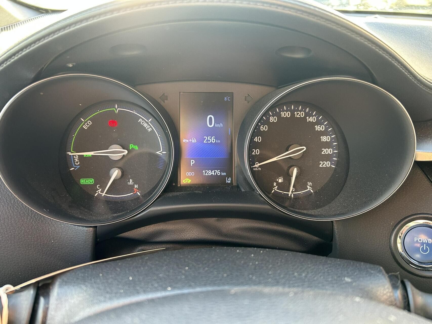 Billede af Toyota C-HR 1,8 Hybrid C-LUB Premium Selected Bi-tone Multidrive S 122HK 5d Aut.