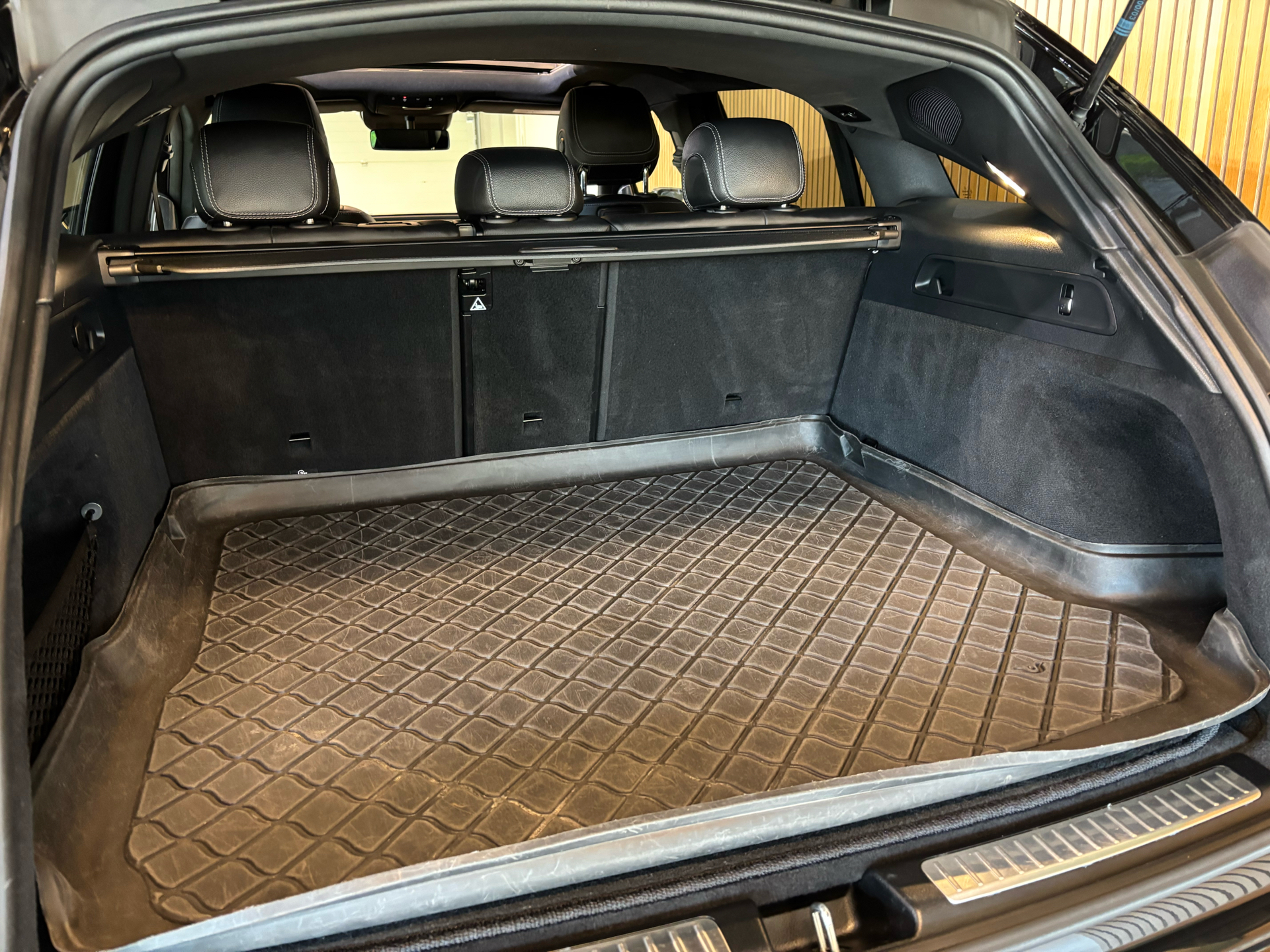 Billede af Mercedes-Benz EQC 400 EL 4Matic 408HK 5d Aut.