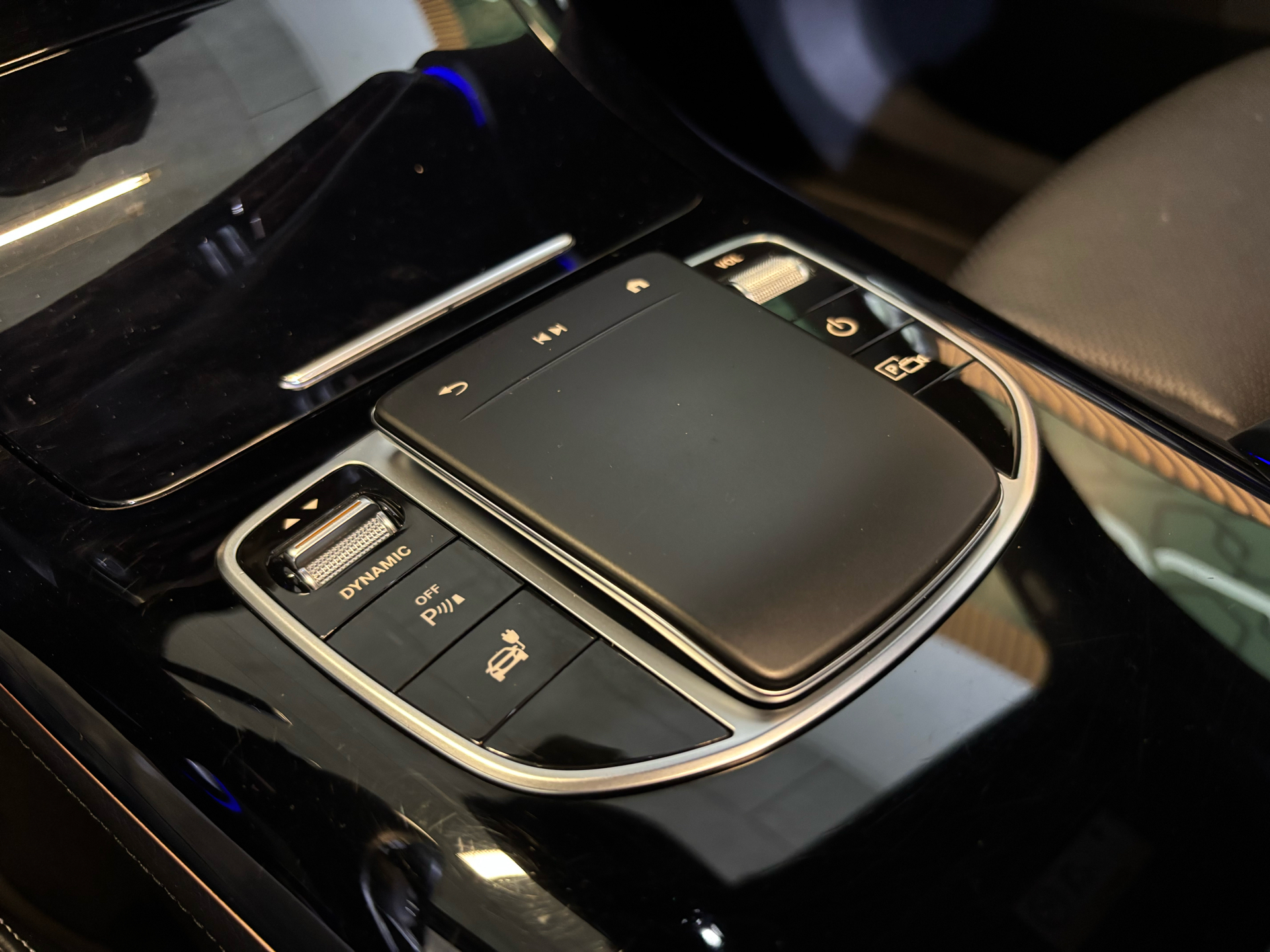 Billede af Mercedes-Benz EQC 400 EL 4Matic 408HK 5d Aut.