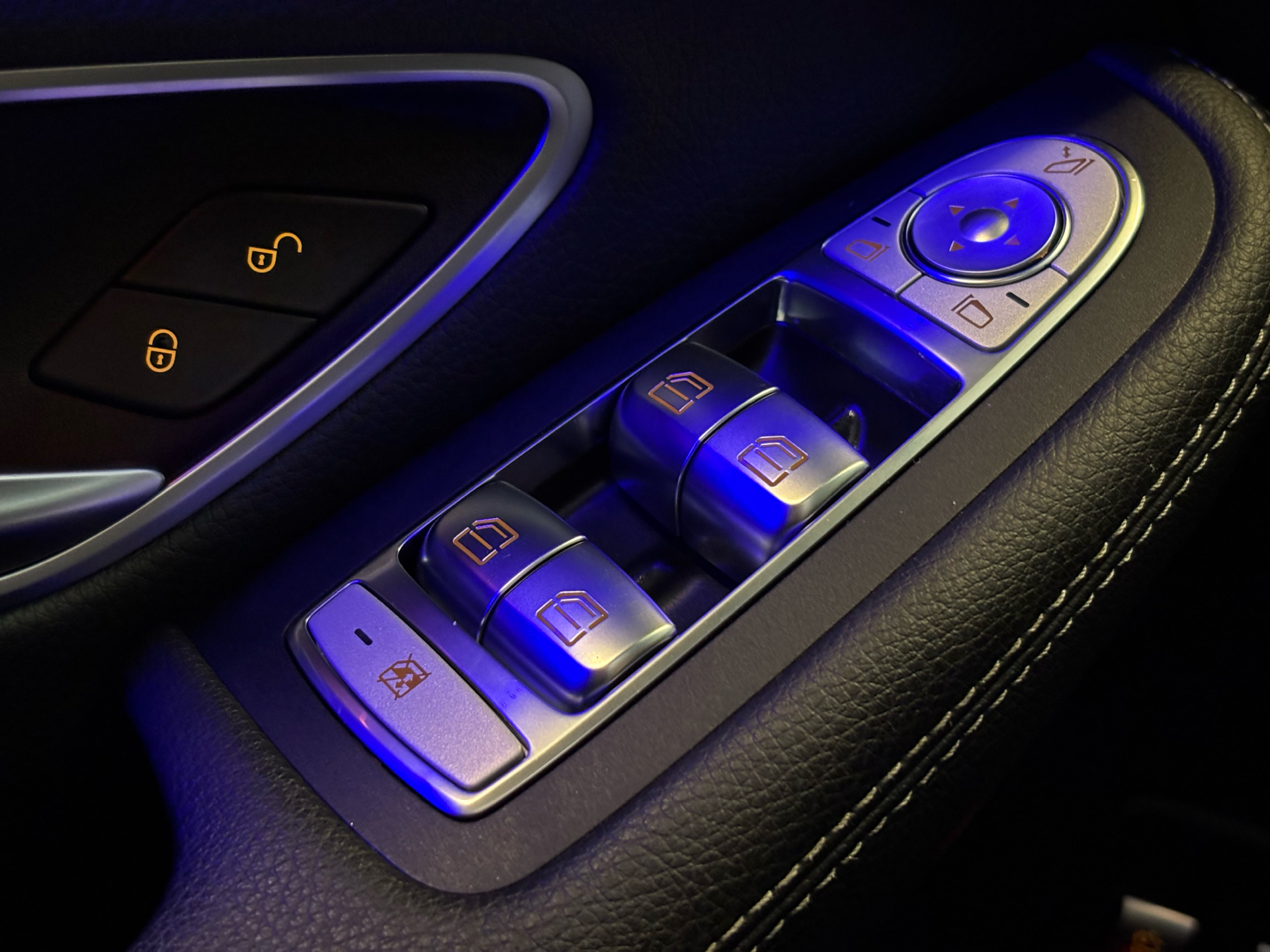 Billede af Mercedes-Benz EQC 400 EL 4Matic 408HK 5d Aut.