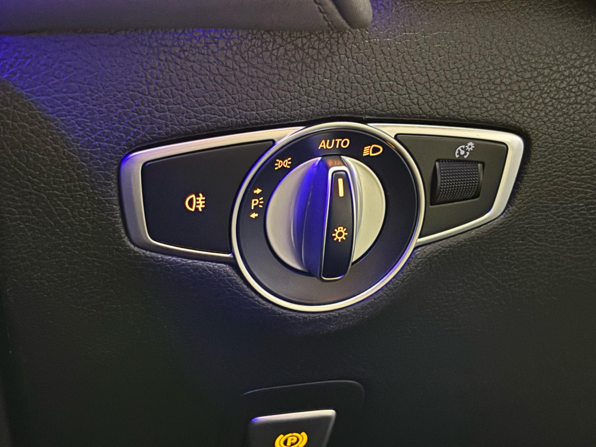 Billede af Mercedes-Benz EQC 400 EL 4Matic 408HK 5d Aut.