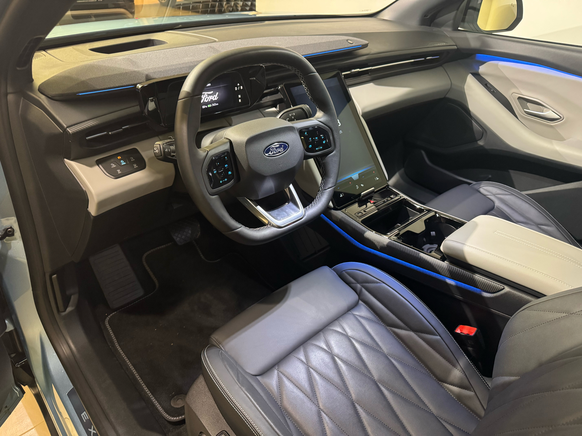 Billede af Ford Explorer EL UR Premium AWD 340HK 5d Aut.