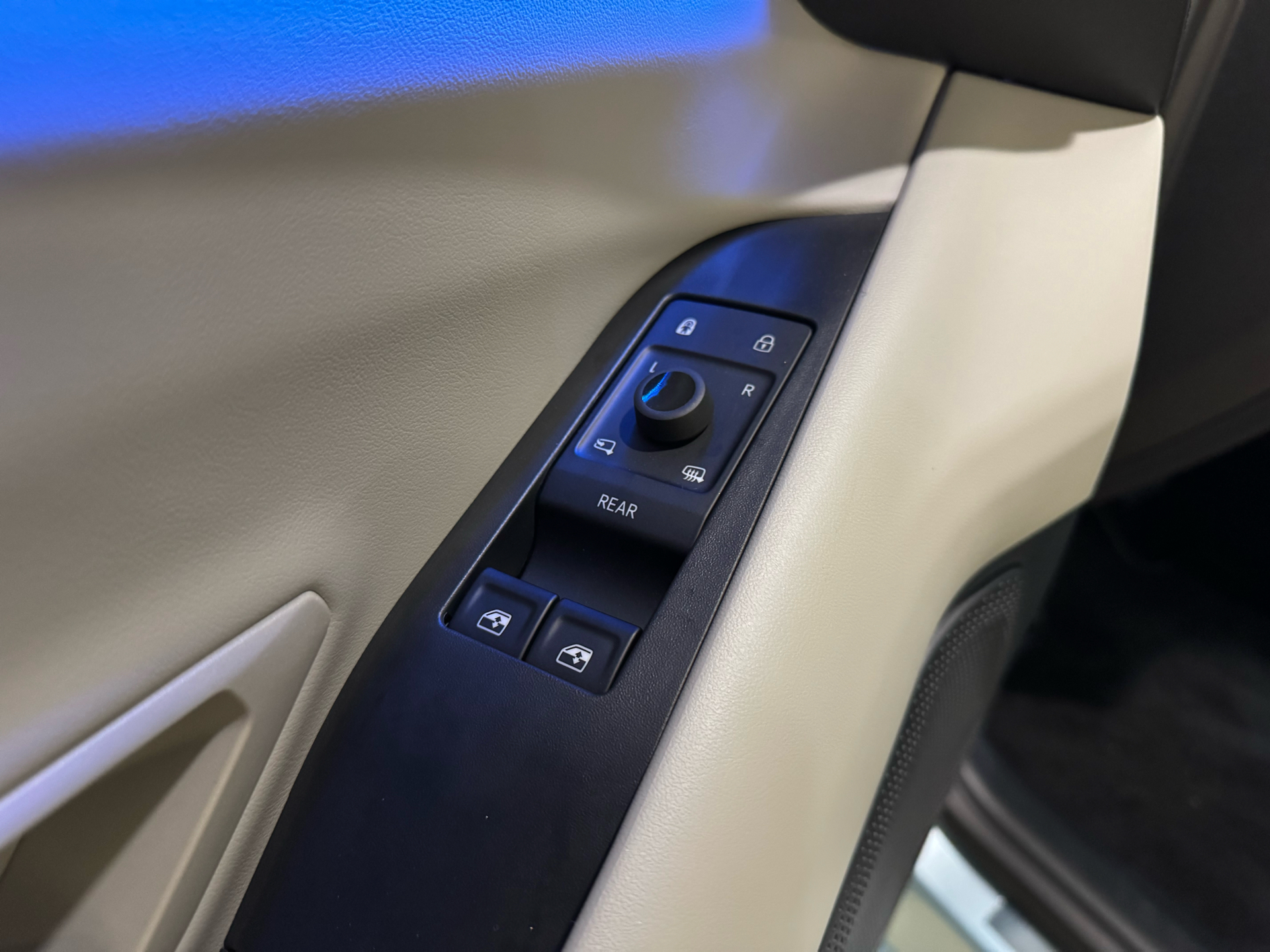 Billede af Ford Explorer EL UR Premium AWD 340HK 5d Aut.