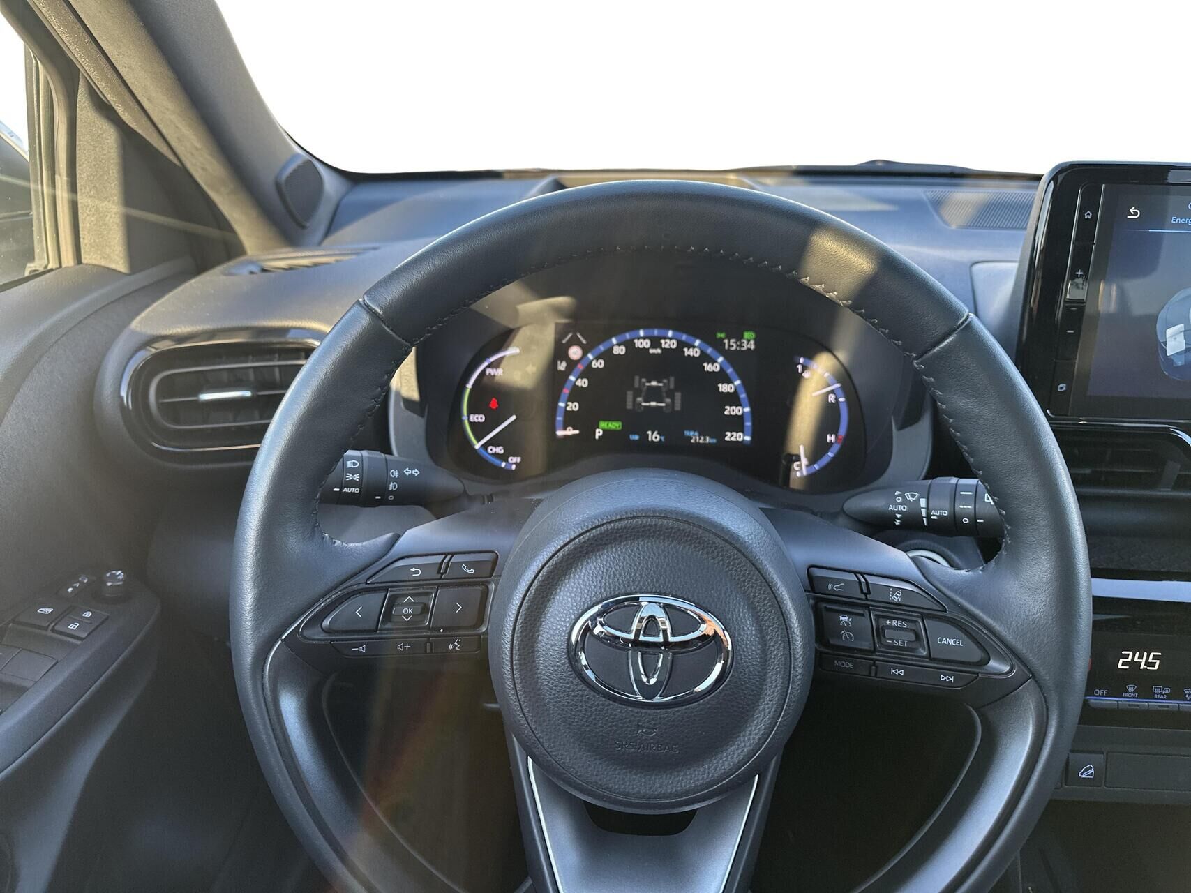 Billede af Toyota Yaris Cross 1,5 Hybrid Style AWD-i 116HK 5d Trinl. Gear