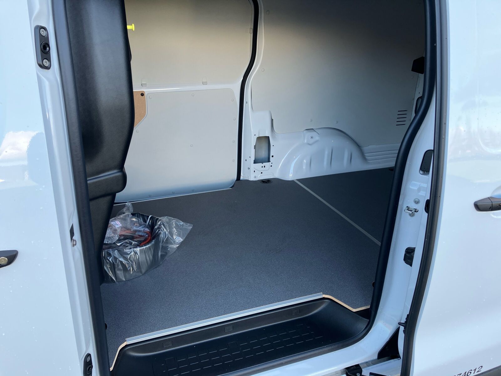 Billede af Toyota Proace Electric Long EL Comfort Master m/ 2 Skydedøre 136HK Van Aut.