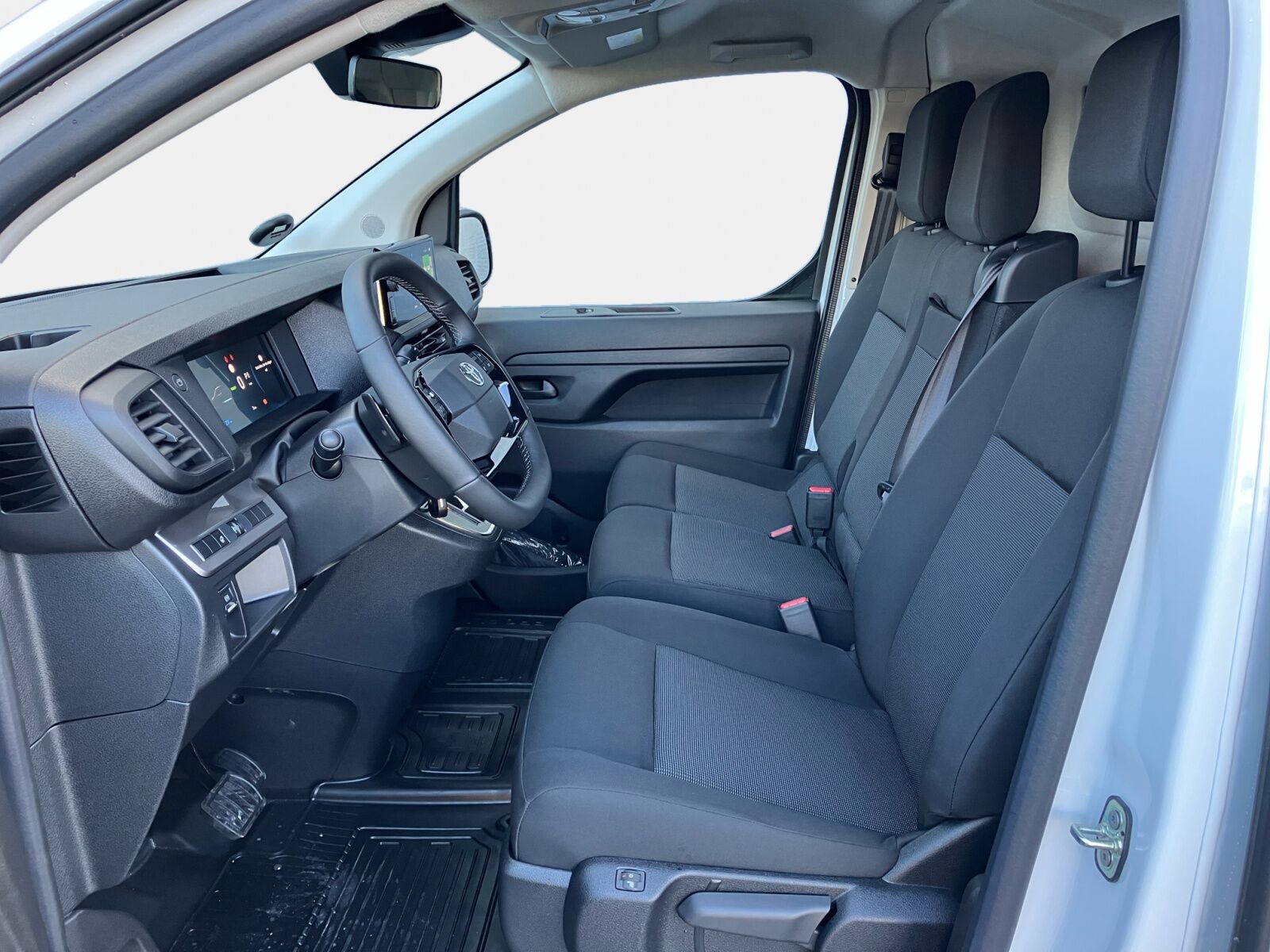 Billede af Toyota Proace Electric Long EL Comfort Master m/ 2 Skydedøre 136HK Van Aut.