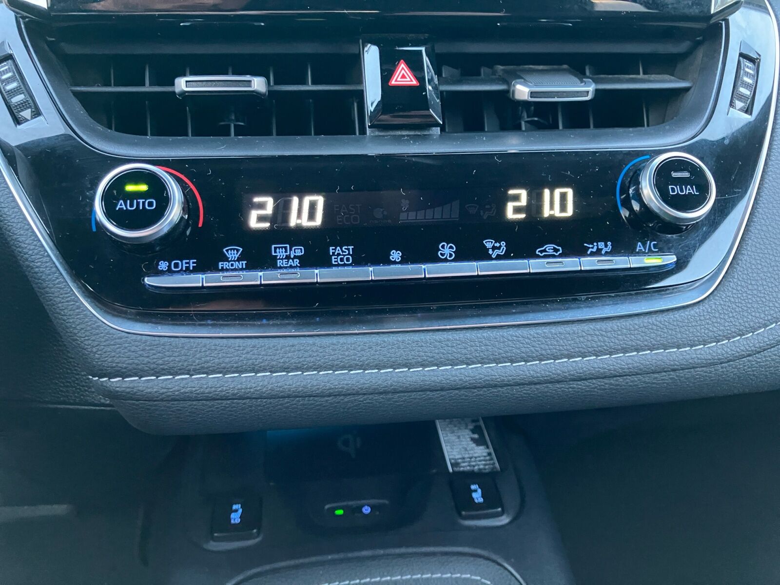 Billede af Toyota Corolla Touring Sports 1,8 Hybrid H3 Smart E-CVT 122HK Stc Trinl. Gear