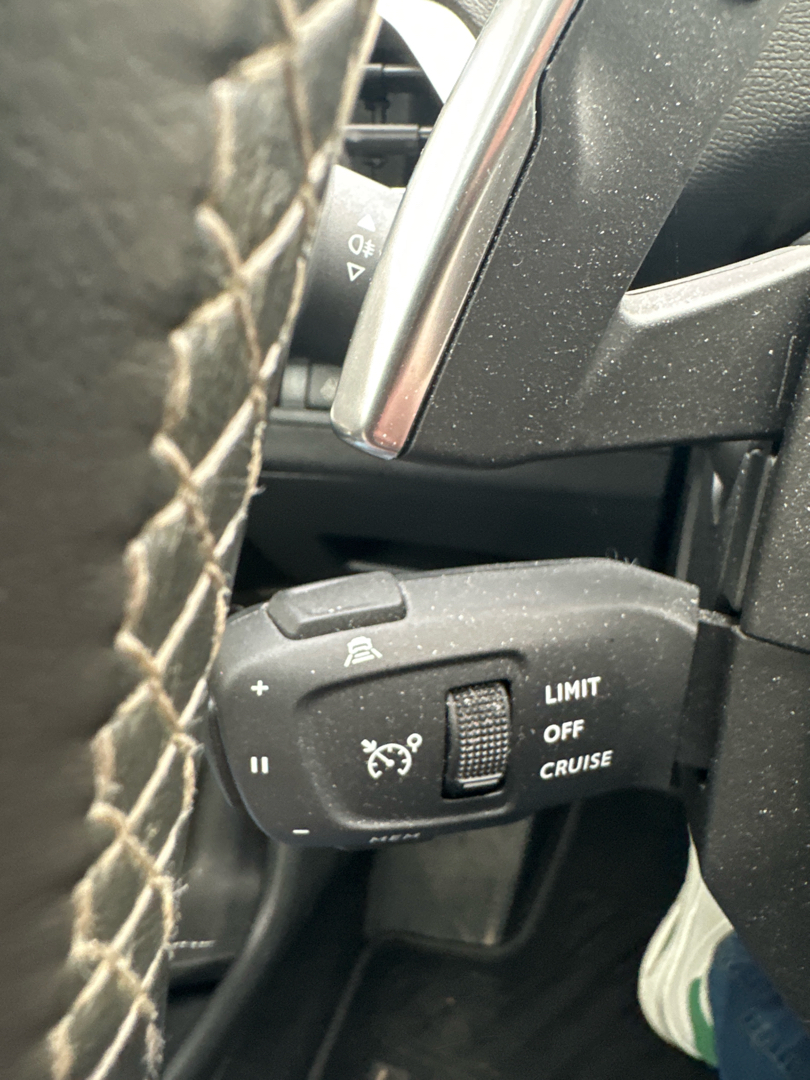 Billede af Peugeot 3008 1,6 PureTech  Plugin-hybrid Allure Pack EAT8 225HK 5d 8g Aut.