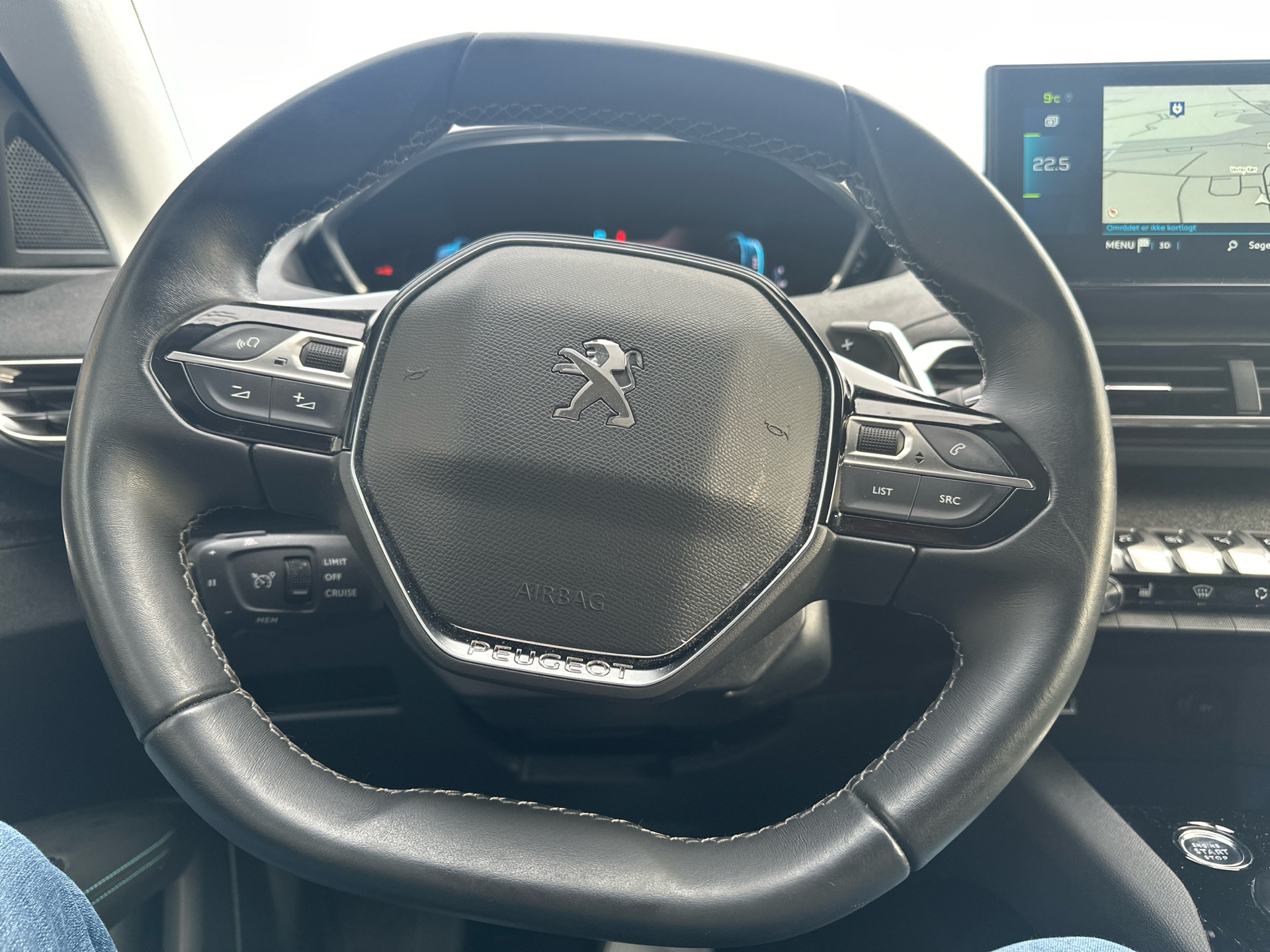 Billede af Peugeot 3008 1,6 PureTech  Plugin-hybrid Allure Pack EAT8 225HK 5d 8g Aut.