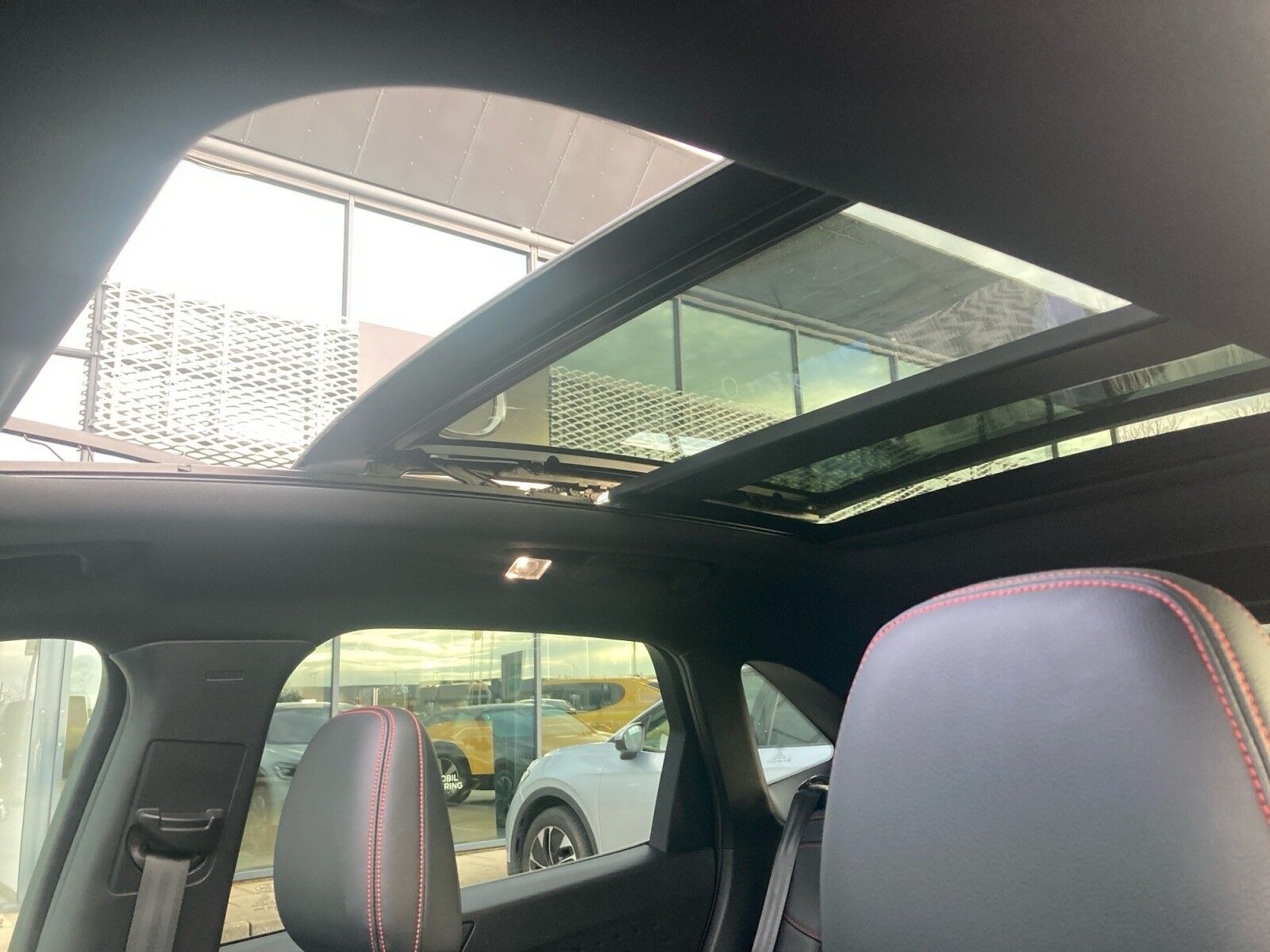 Billede af Ford Kuga 2,5 Plugin-hybrid ST-Line X CVT 225HK 5d Trinl. Gear