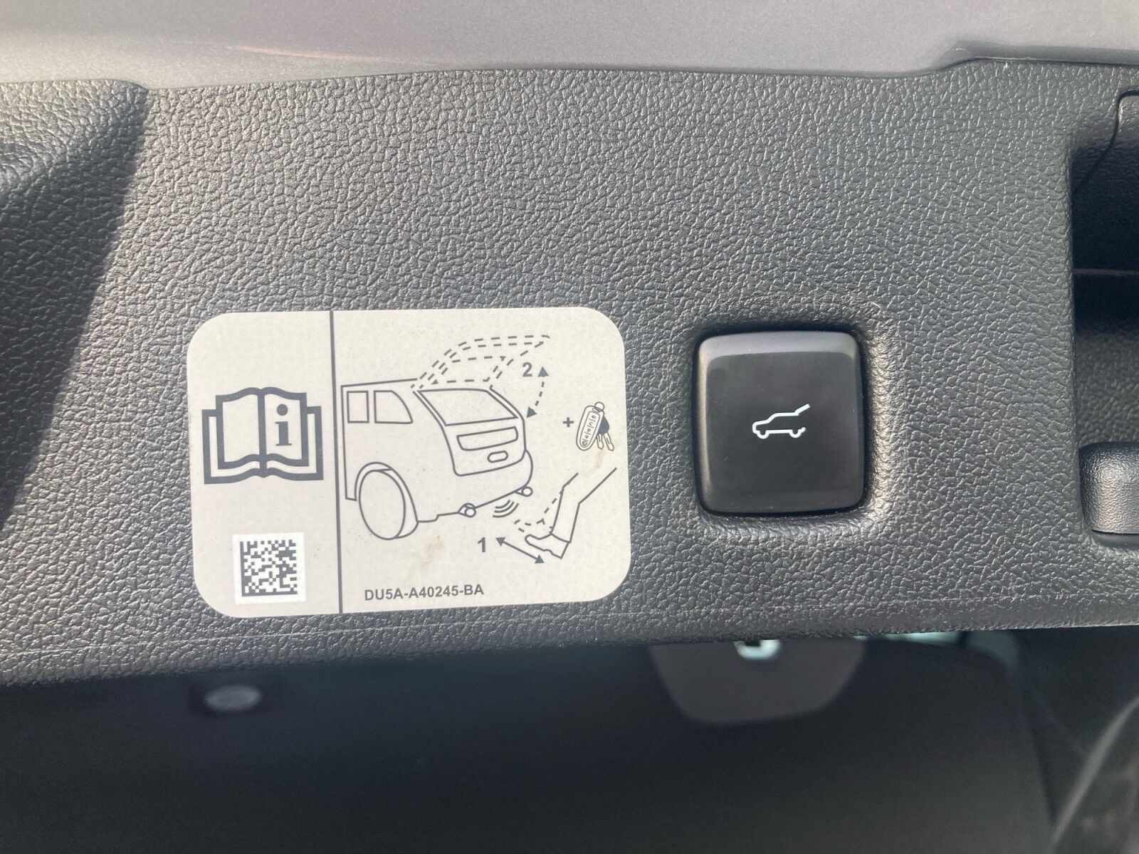 Billede af Ford Kuga 2,5 Plugin-hybrid ST-Line X CVT 225HK 5d Trinl. Gear