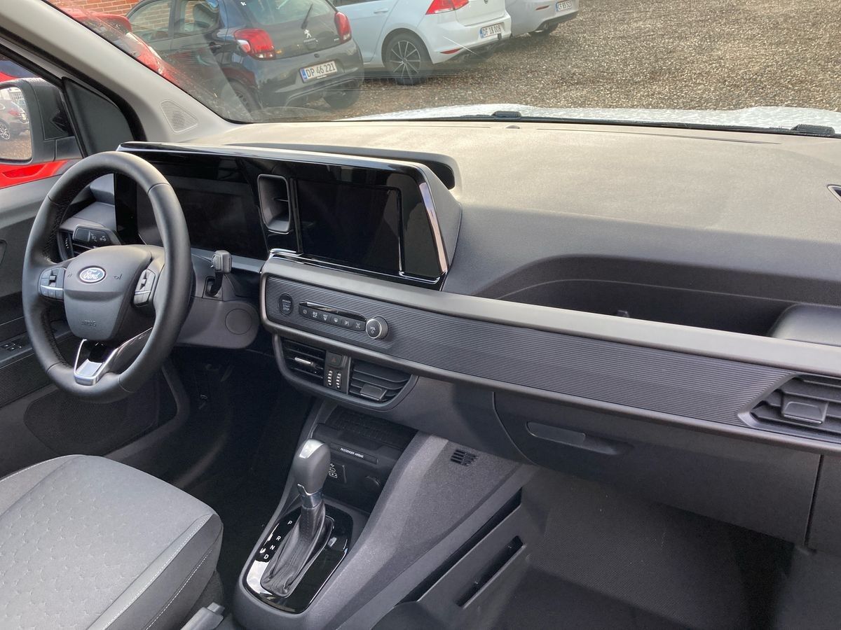 Billede af Ford Transit Courier 1,0 EcoBoost Limited DCT 125HK Van 7g Aut.