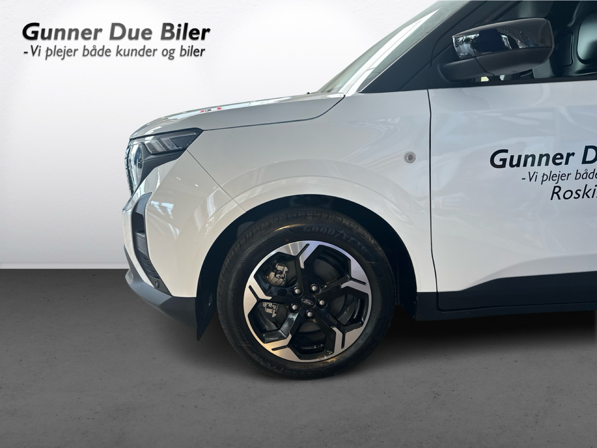 Billede af Ford E-Transit Courier EL Limited 136HK Van Aut.