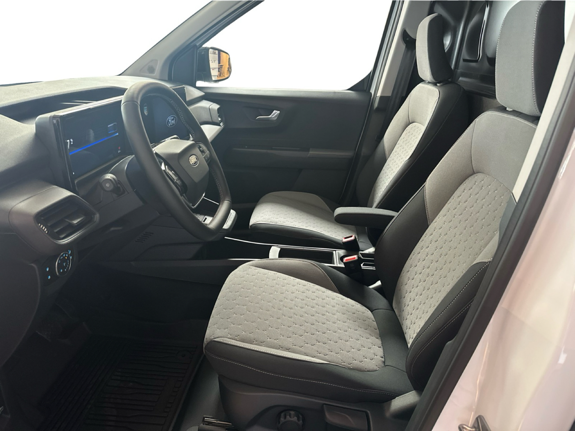 Billede af Ford E-Transit Courier EL Limited 136HK Van Aut.