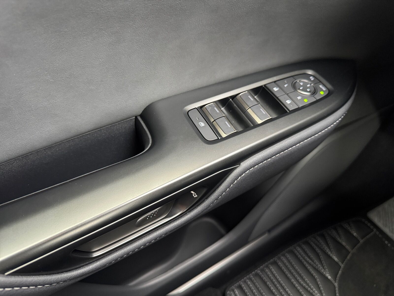 Billede af Lexus RZ 300e EL Comfort 204HK 4d Aut.