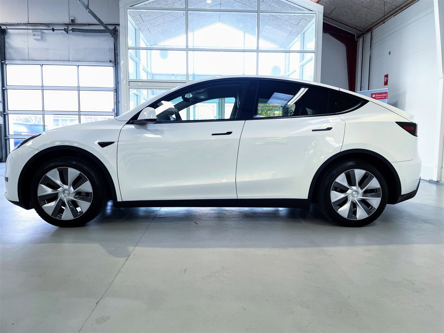 Billede af Tesla Model Y EL RWD 299HK 5d Aut.