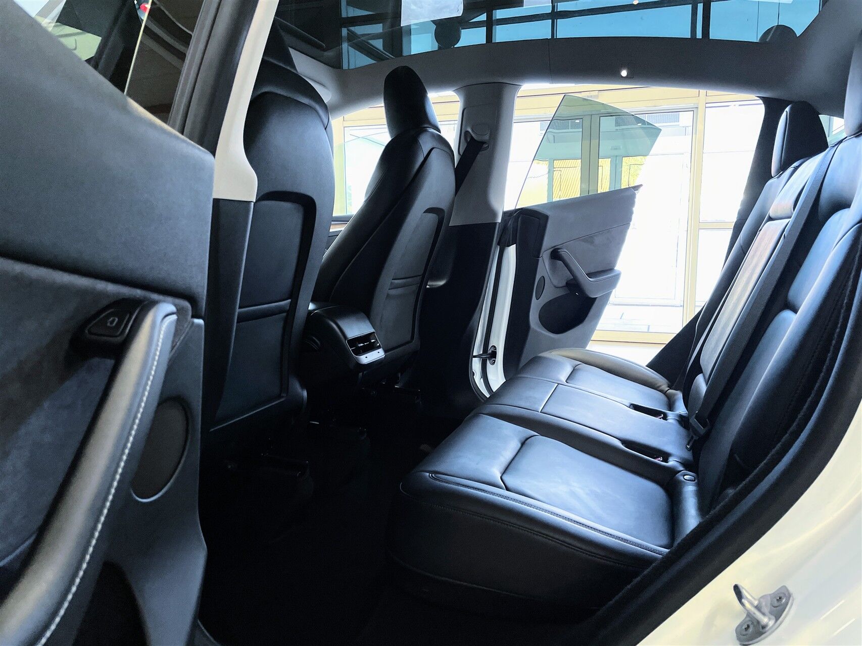 Billede af Tesla Model Y EL RWD 299HK 5d Aut.