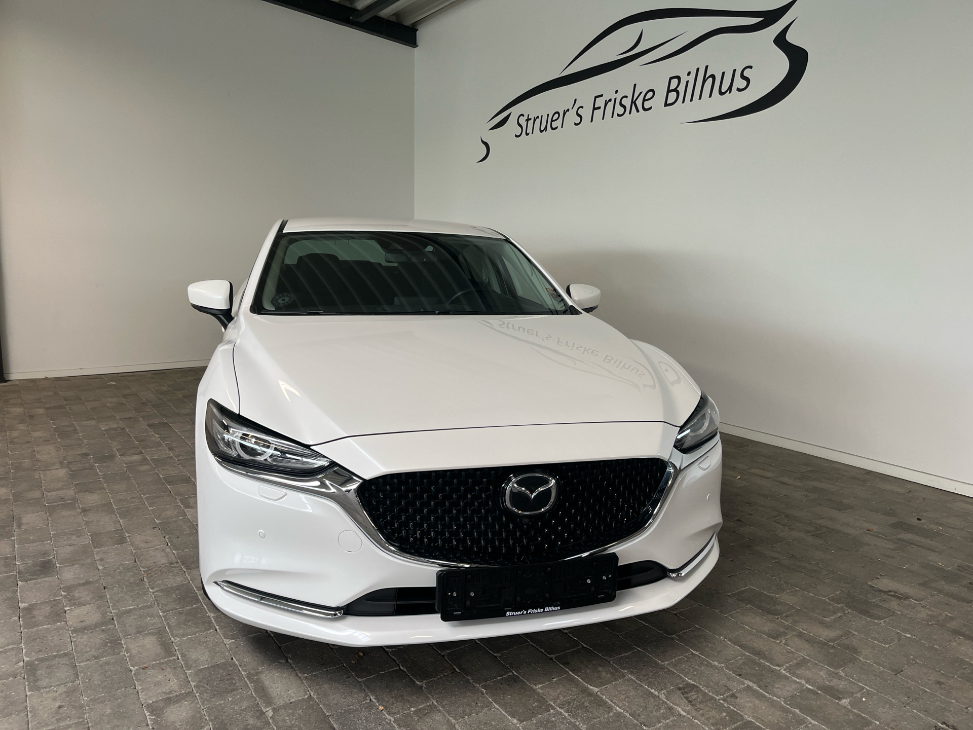 Billede af Mazda 6 2,0 Skyactiv-G Premium 165HK 6g Aut.