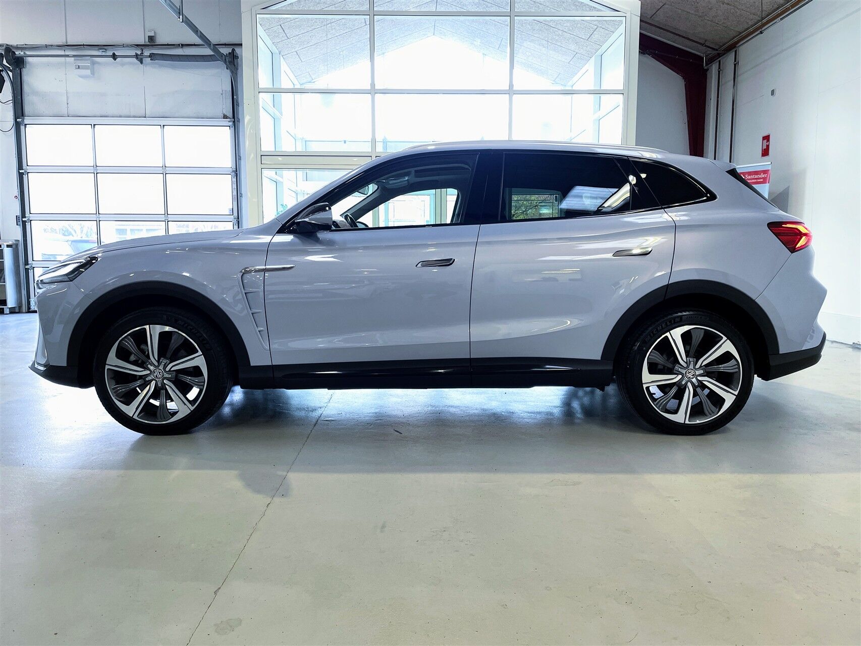 Billede af MG Marvel R EL Performance 4x4 288HK 5d Aut.