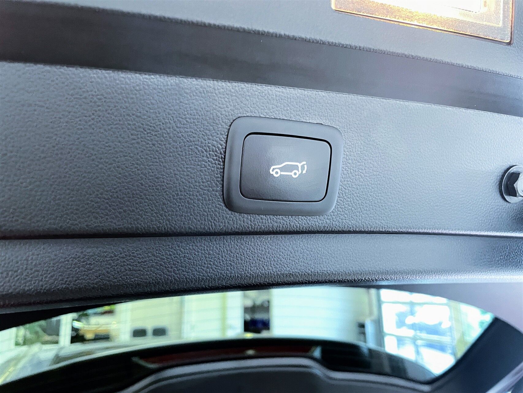 Billede af MG Marvel R EL Performance 4x4 288HK 5d Aut.