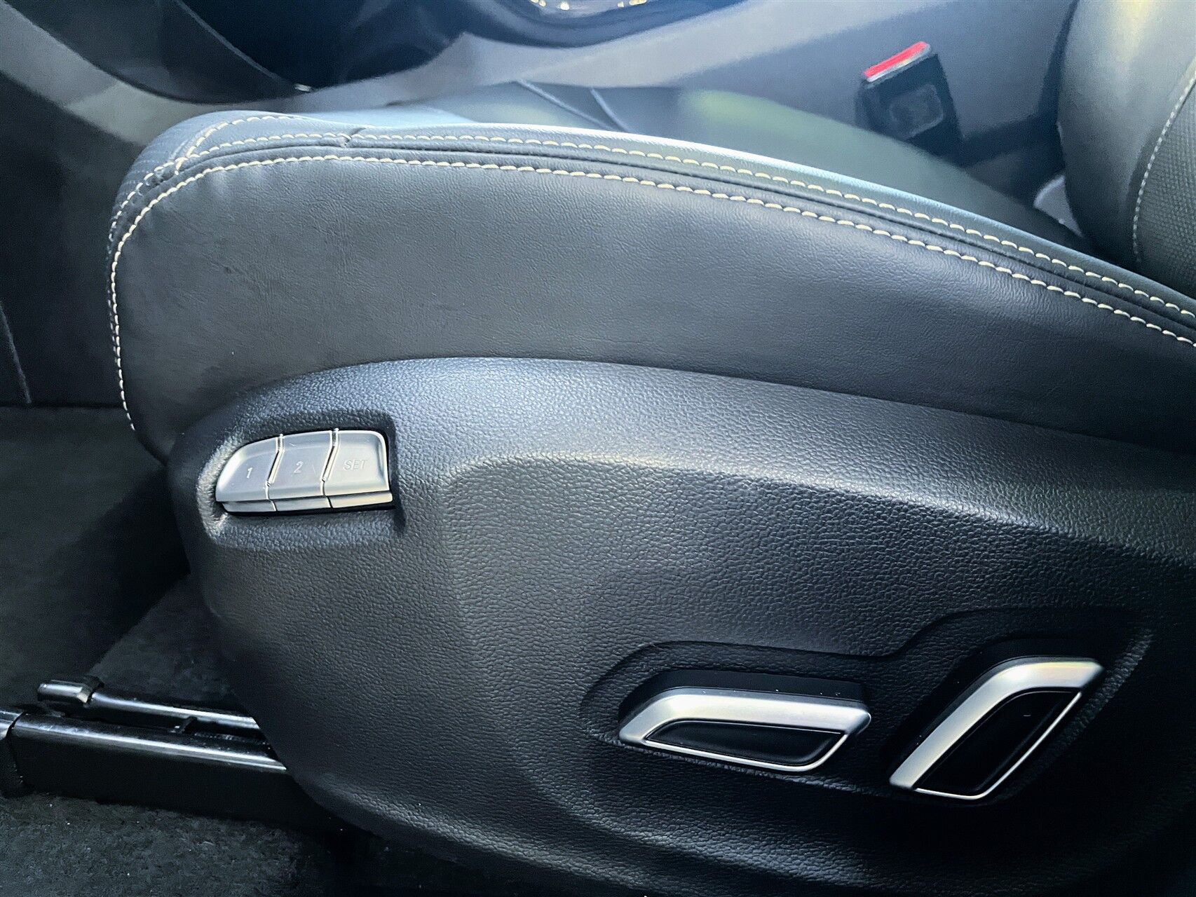 Billede af MG Marvel R EL Performance 4x4 288HK 5d Aut.