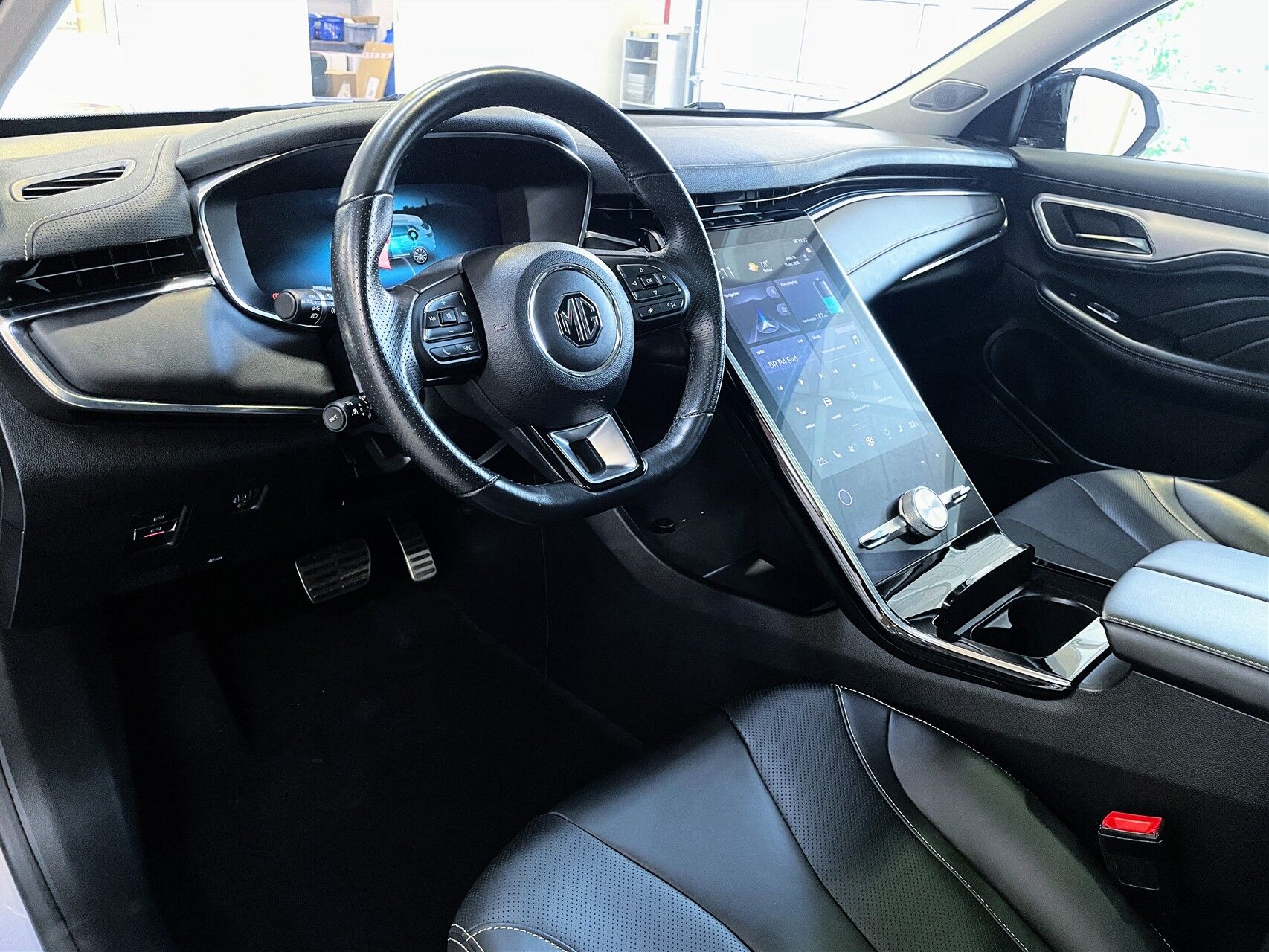 Billede af MG Marvel R EL Performance 4x4 288HK 5d Aut.