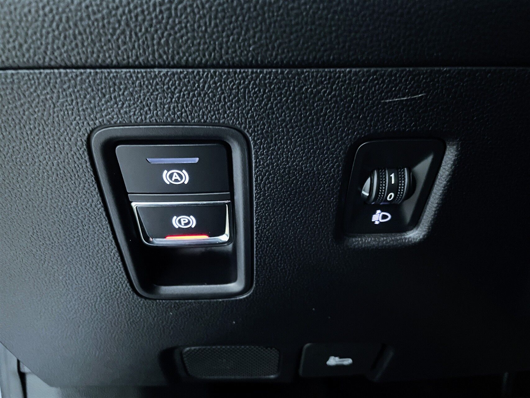 Billede af MG Marvel R EL Performance 4x4 288HK 5d Aut.