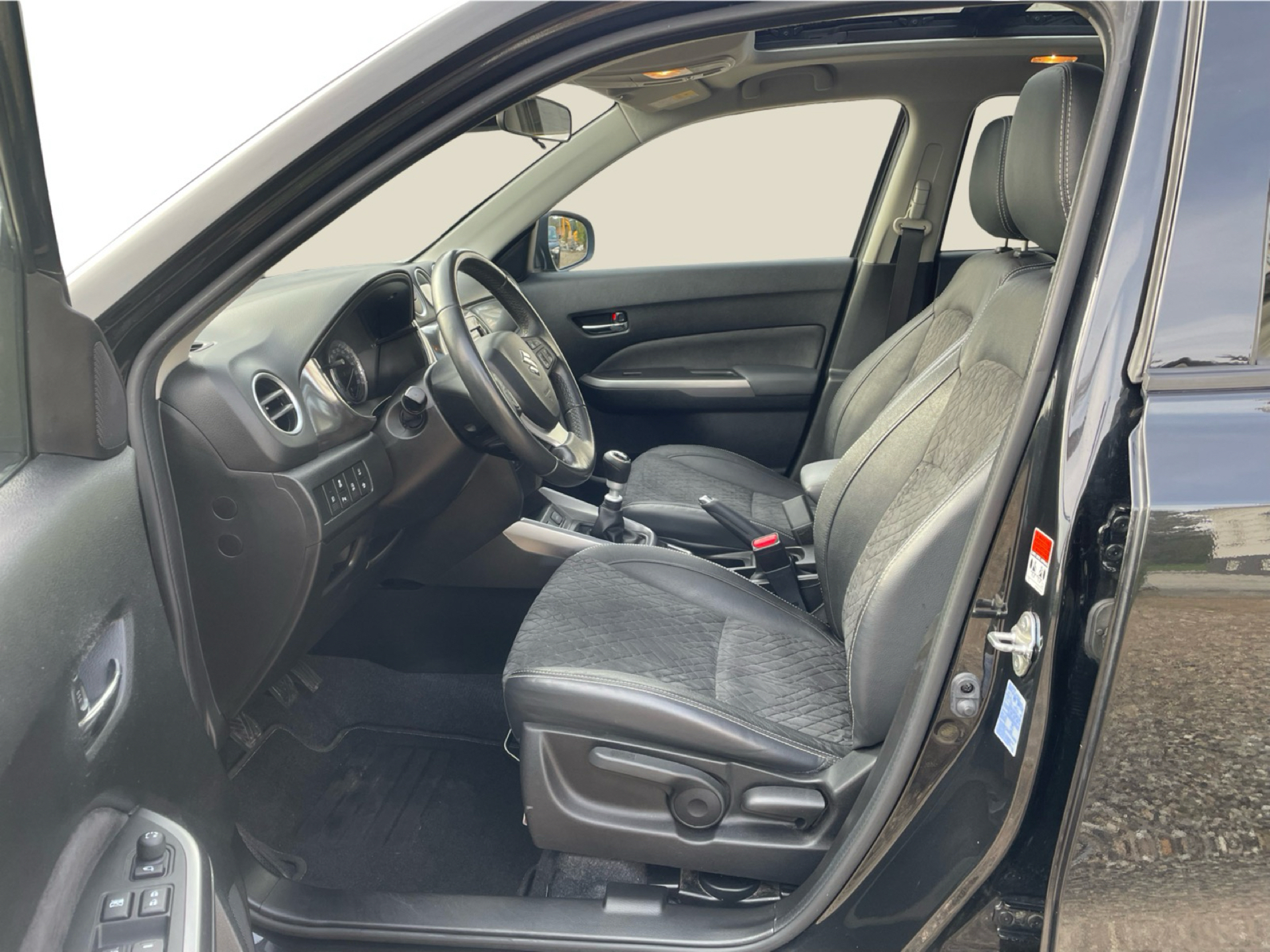 Billede af Suzuki Vitara 1,4 Boosterjet  Mild hybrid Adventure 129HK 5d 6g