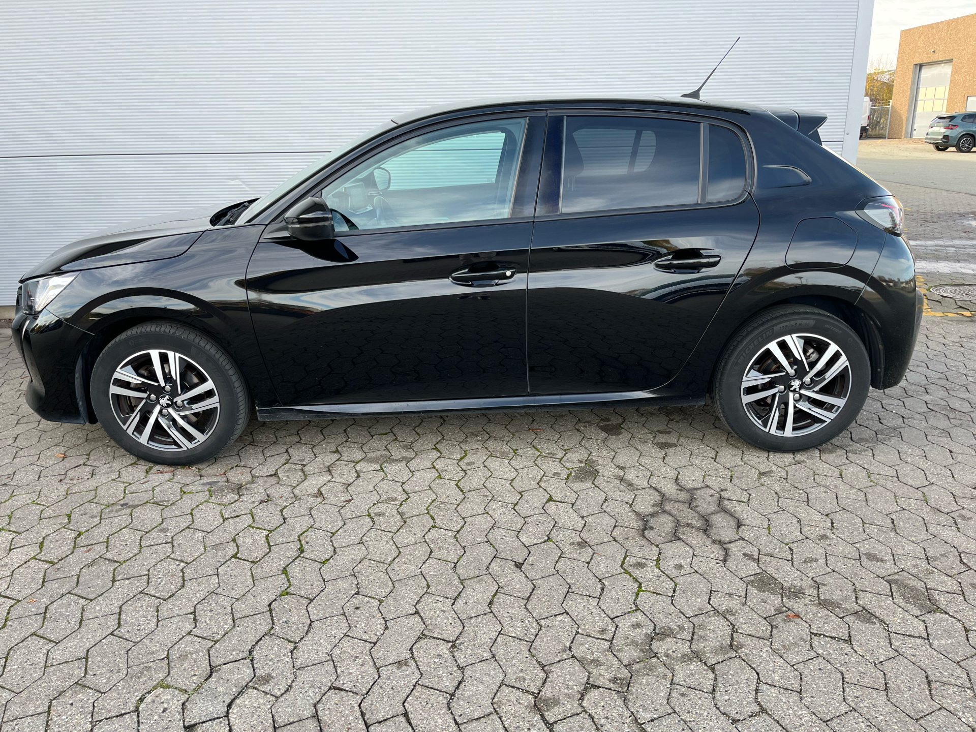 Billede af Peugeot 208 1,5 BlueHDi Allure Sky 102HK 5d 6g