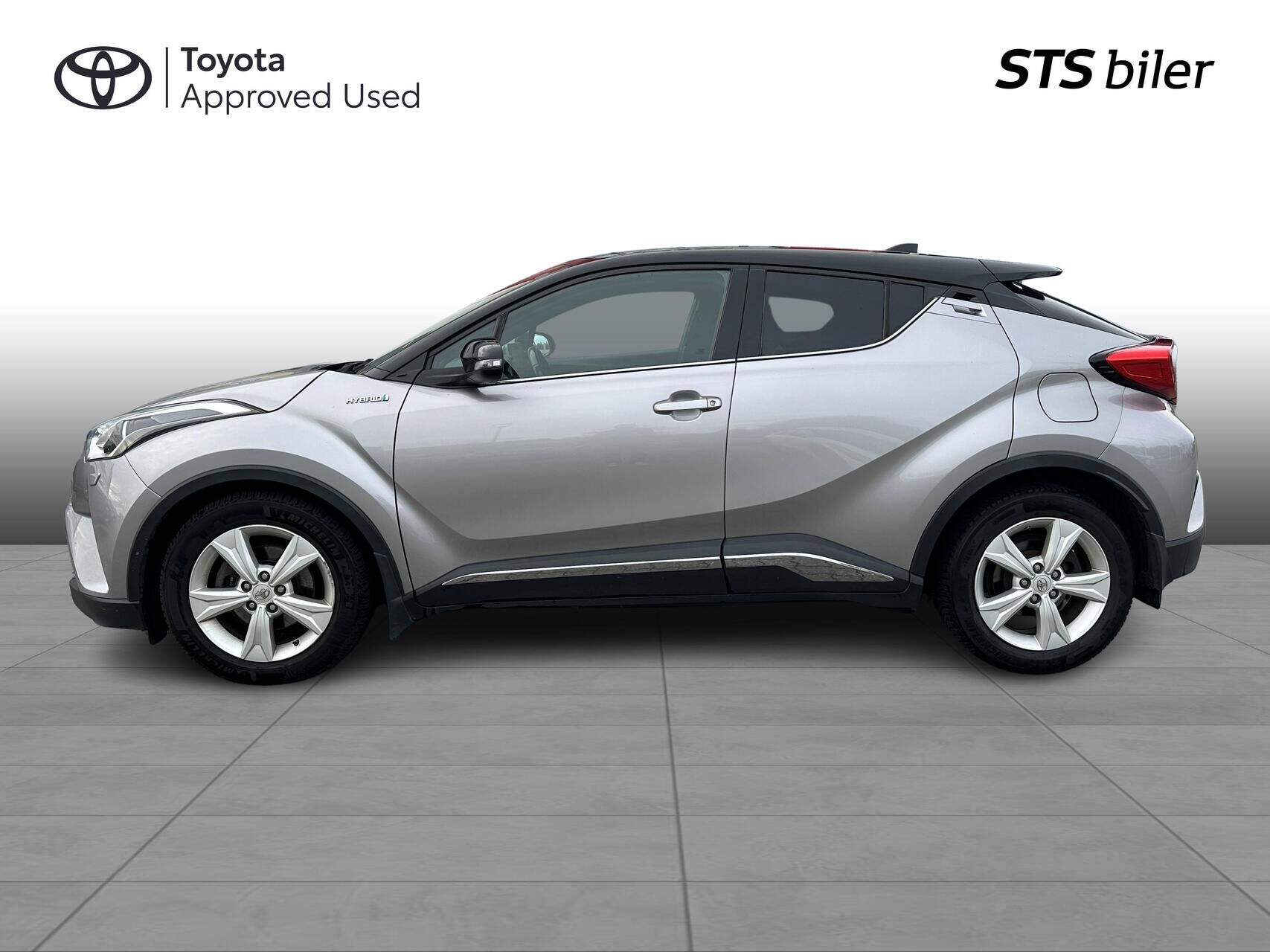 Billede af Toyota C-HR 1,8 Hybrid Selected Bi-tone Multidrive S 122HK 5d Aut.