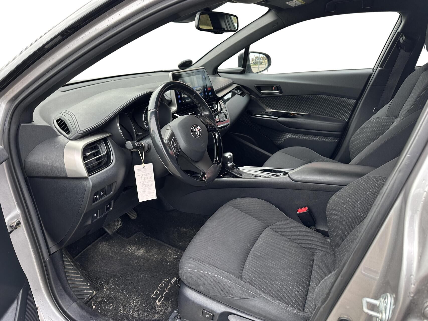 Billede af Toyota C-HR 1,8 Hybrid Selected Bi-tone Multidrive S 122HK 5d Aut.