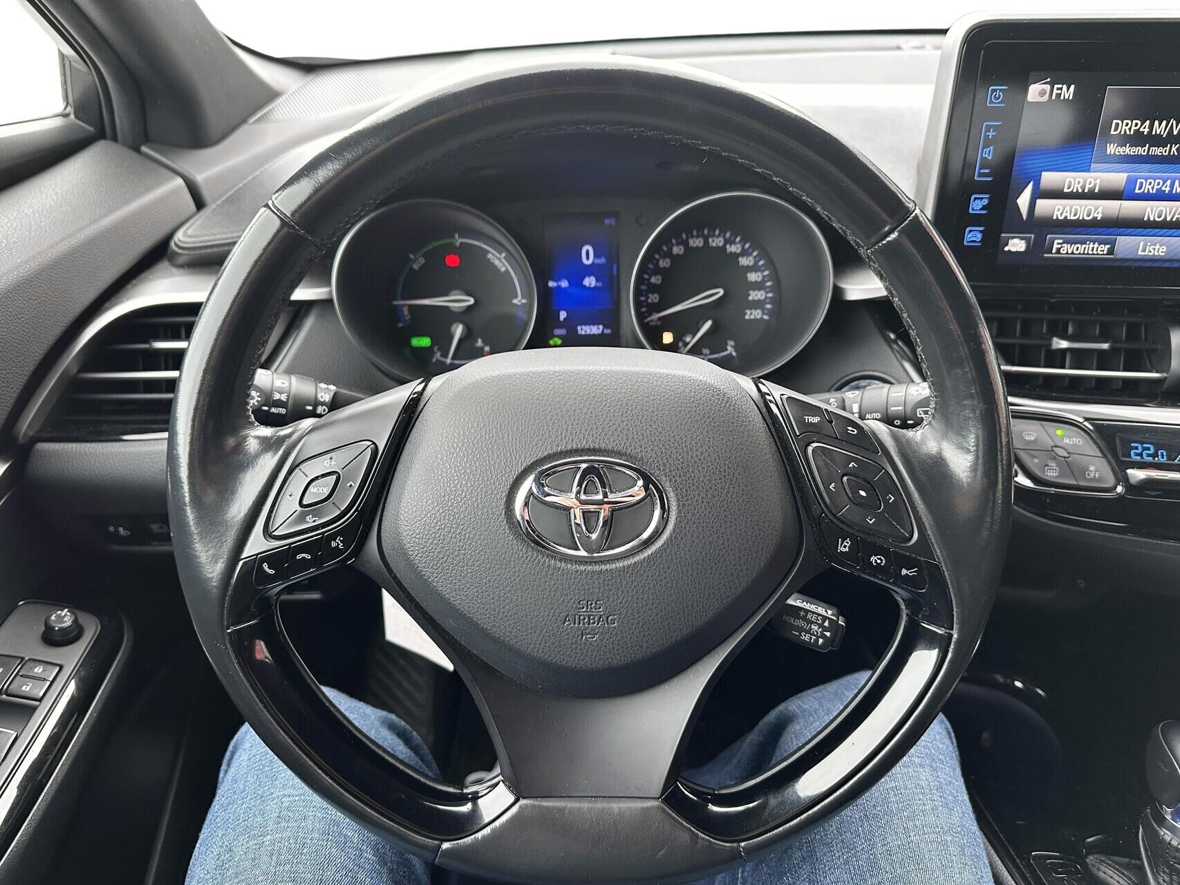 Billede af Toyota C-HR 1,8 Hybrid Selected Bi-tone Multidrive S 122HK 5d Aut.