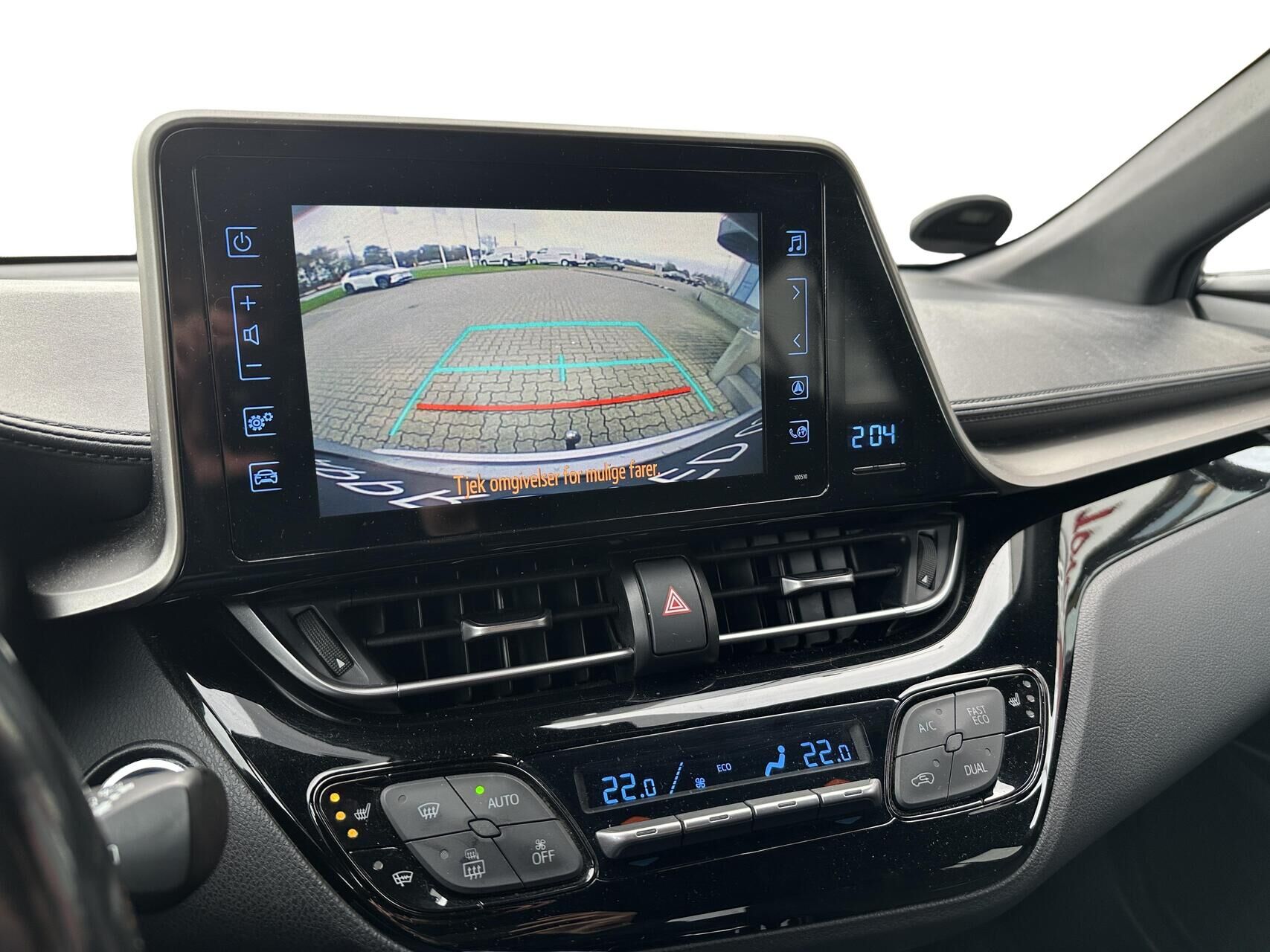 Billede af Toyota C-HR 1,8 Hybrid Selected Bi-tone Multidrive S 122HK 5d Aut.