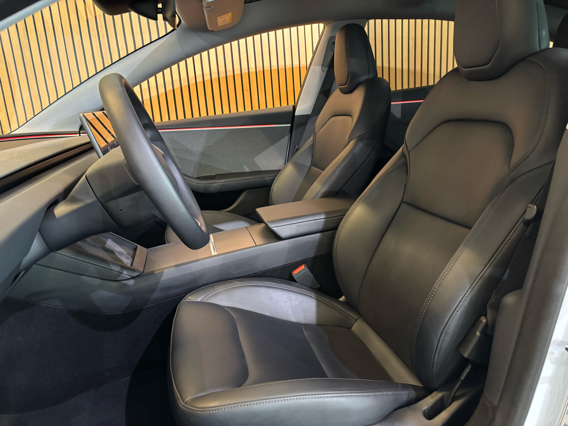 Billede af Tesla Model 3 EL Standard Range 283HK Aut.