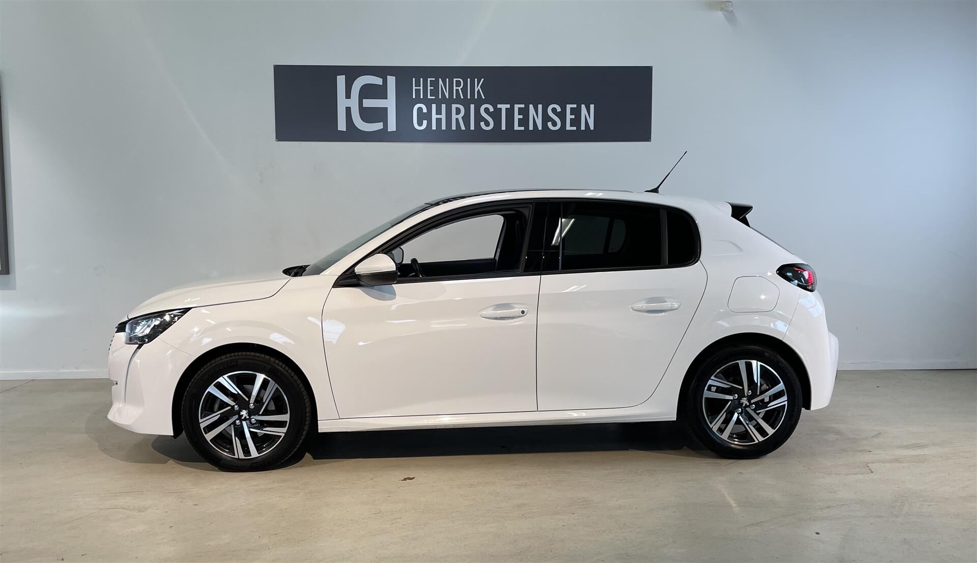 Billede af Peugeot 208 1,2 PureTech Allure Sky 100HK 5d 6g