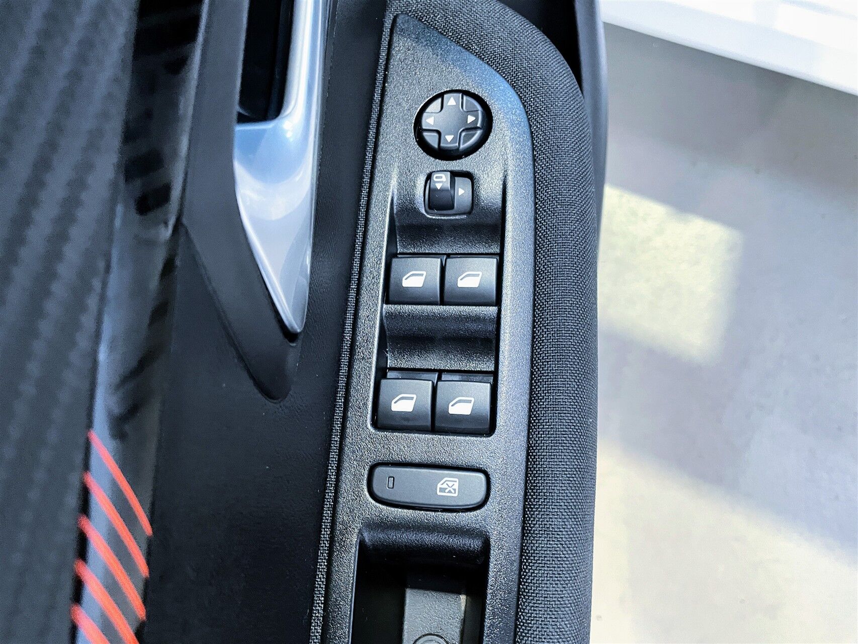 Billede af Peugeot e-208 EL Active 136HK 5d Aut.