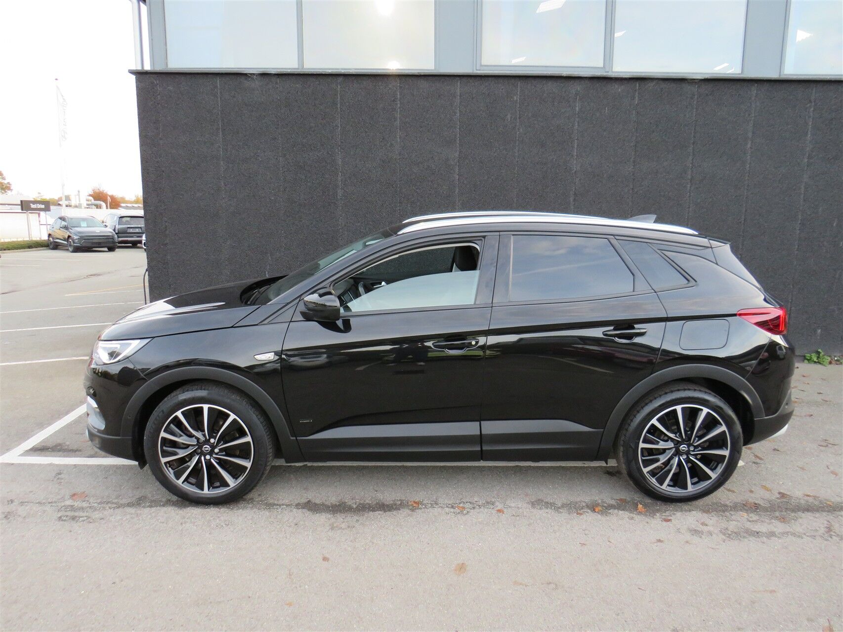 Billede af Opel Grandland X 1,6 PHEV  Plugin-hybrid Cosmo Prestige Pack AWD 300HK 5d 8g Aut.