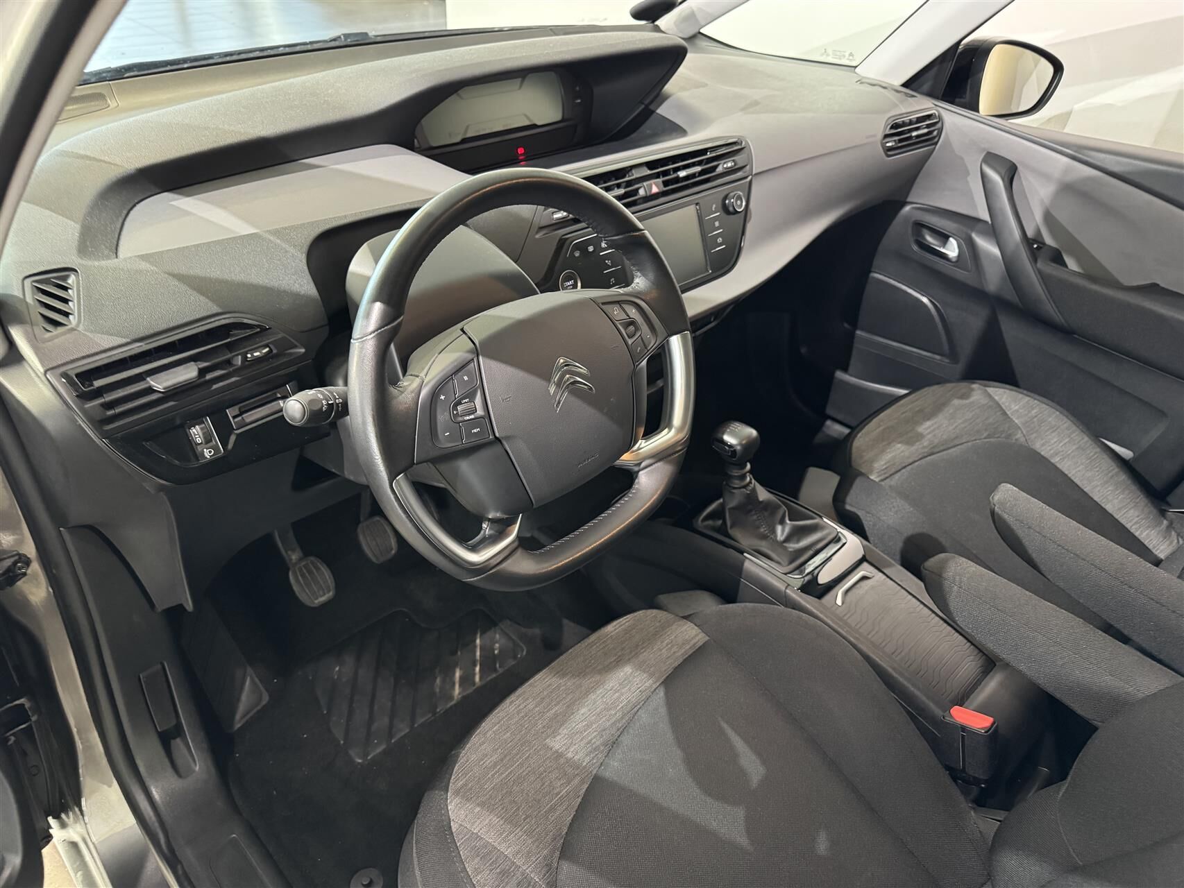 Billede af Citroën Grand C4 SpaceTourer 1,2 PureTech Cool start/stop 130HK