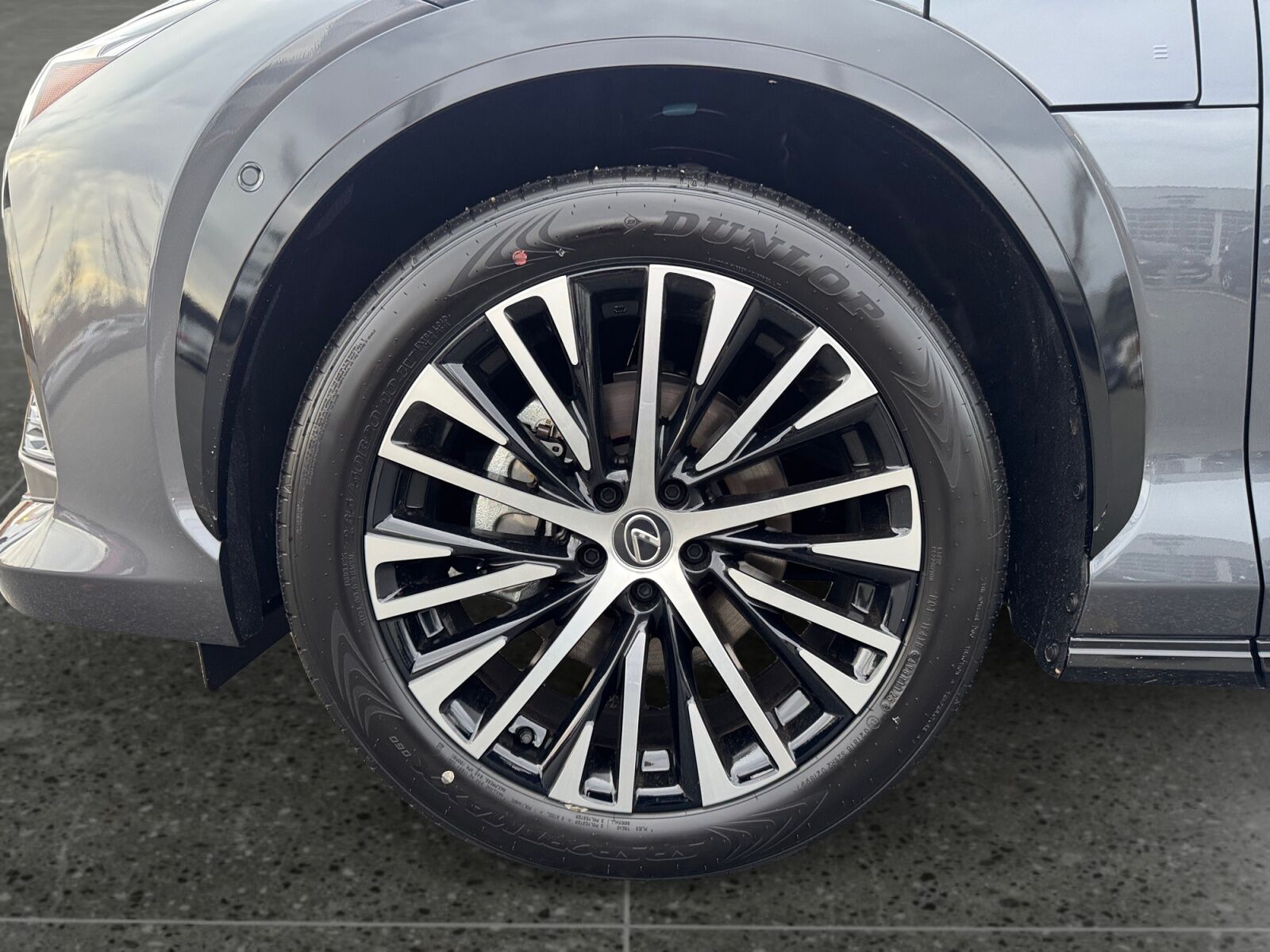 Billede af Lexus RZ 300e EL Luxury 204HK 4d Aut.