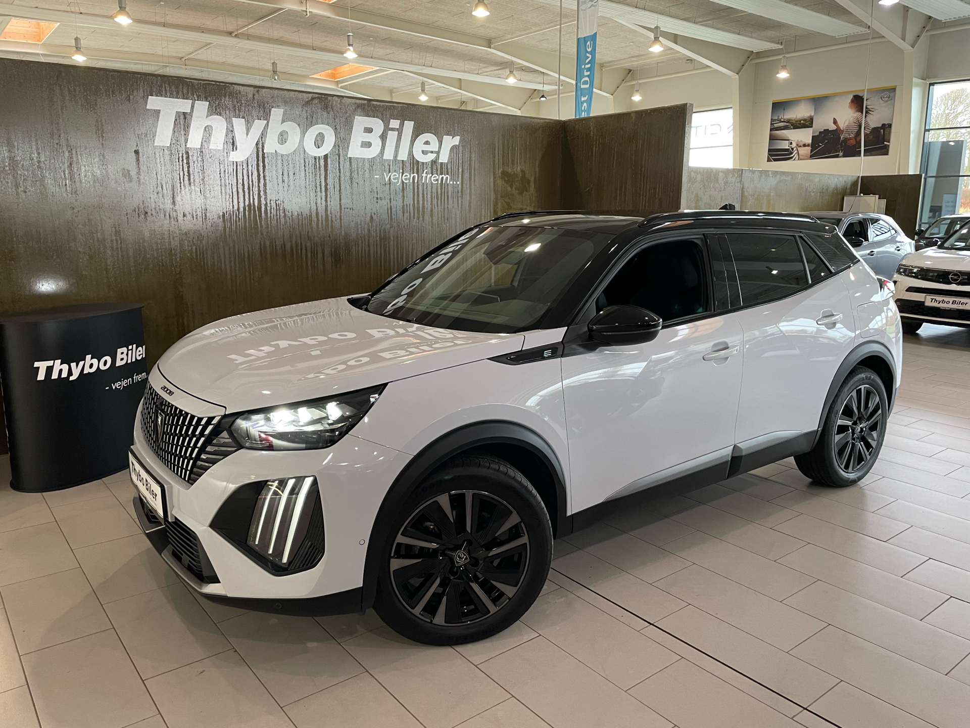 Billede af Peugeot e-2008 EL GT Sky 156HK 5d Aut.