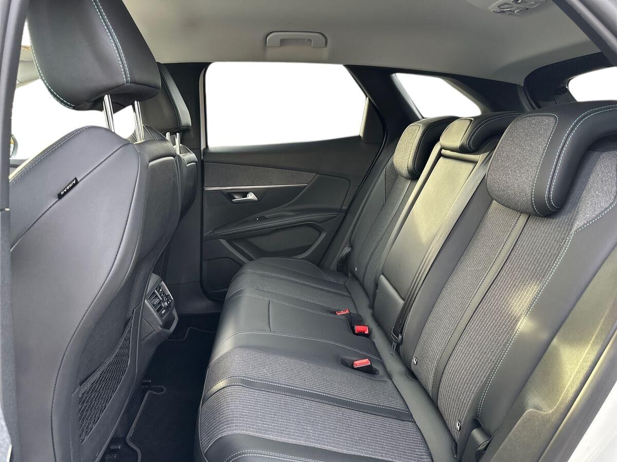 Billede af Peugeot 3008 1,6 PureTech  Plugin-hybrid Selection Sport EAT8 225HK 5d 8g Aut.