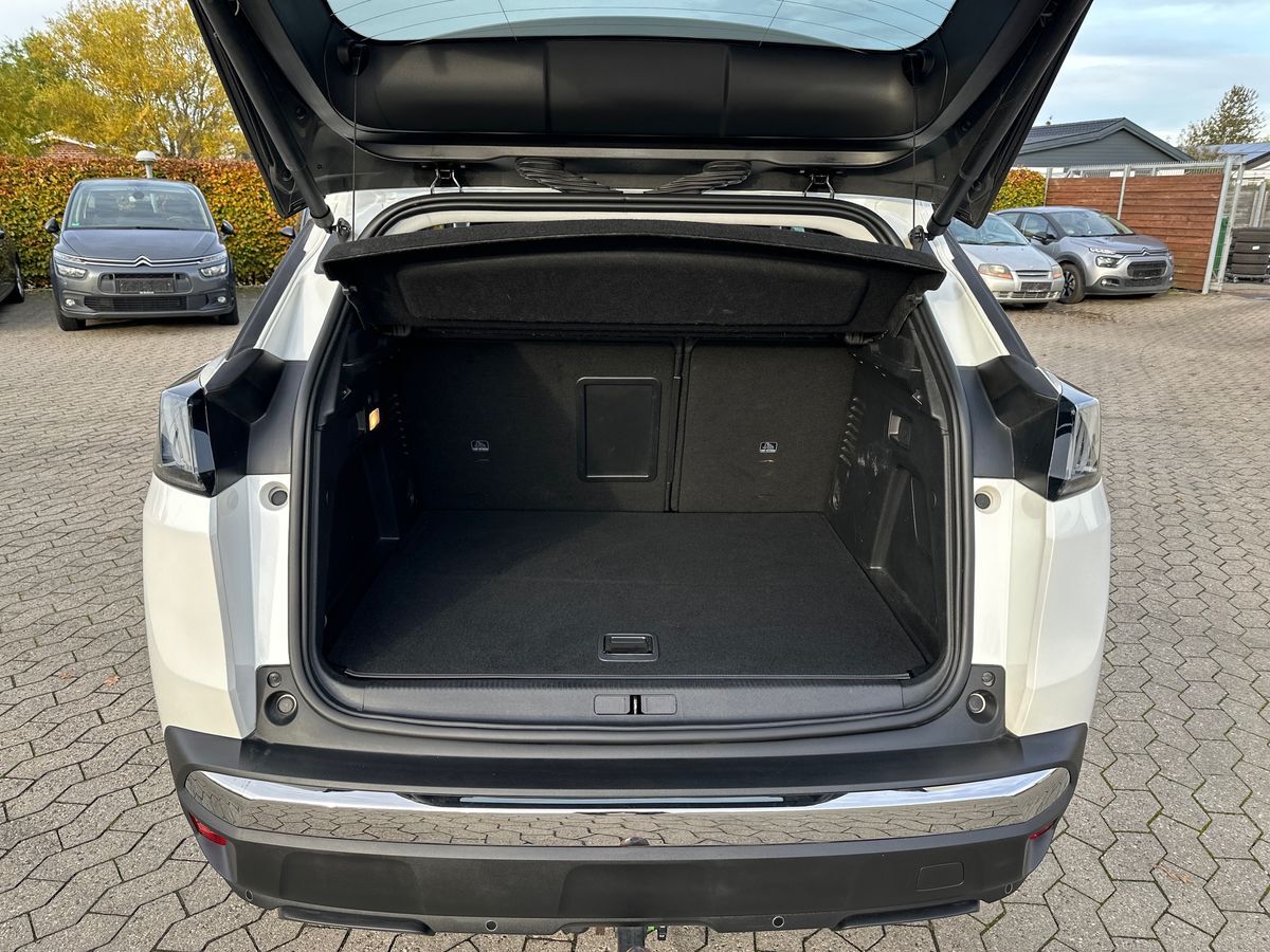 Billede af Peugeot 3008 1,6 PureTech  Plugin-hybrid Selection Sport EAT8 225HK 5d 8g Aut.