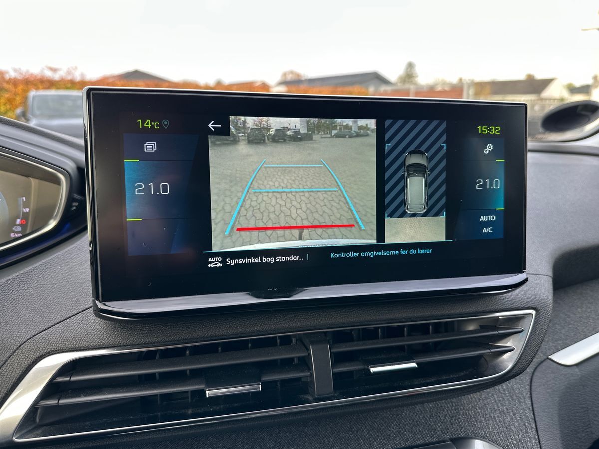 Billede af Peugeot 3008 1,6 PureTech  Plugin-hybrid Selection Sport EAT8 225HK 5d 8g Aut.