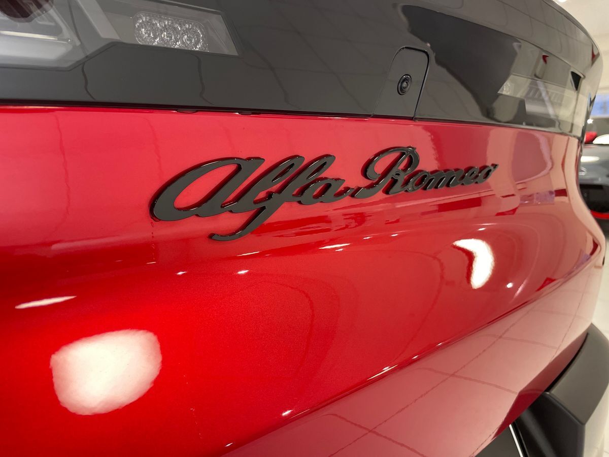 Billede af Alfa Romeo Junior EL Speciale 156HK 5d Aut.