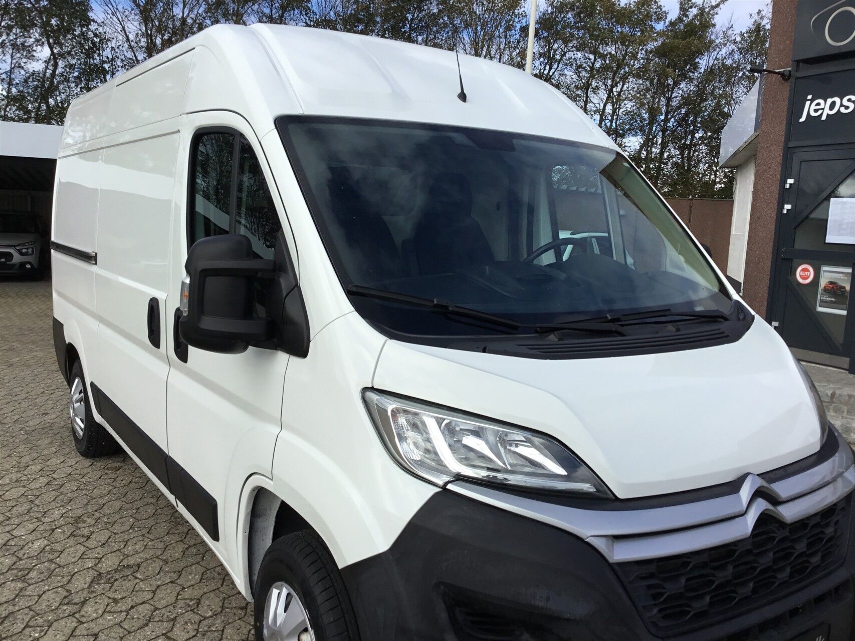 Billede af Citroën Jumper 33 L2H2 2,0 Blue HDi Proffline 163HK Van