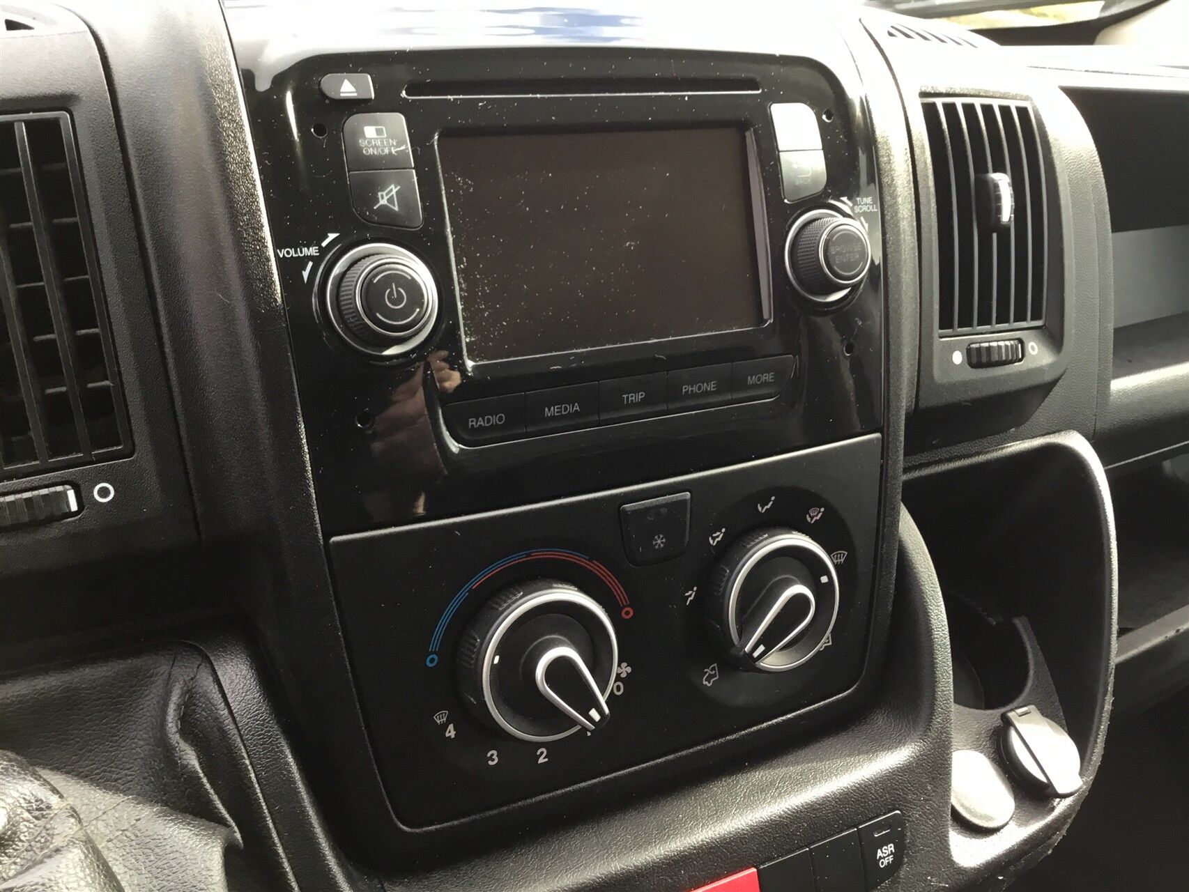 Billede af Citroën Jumper 33 L2H2 2,0 Blue HDi Proffline 163HK Van