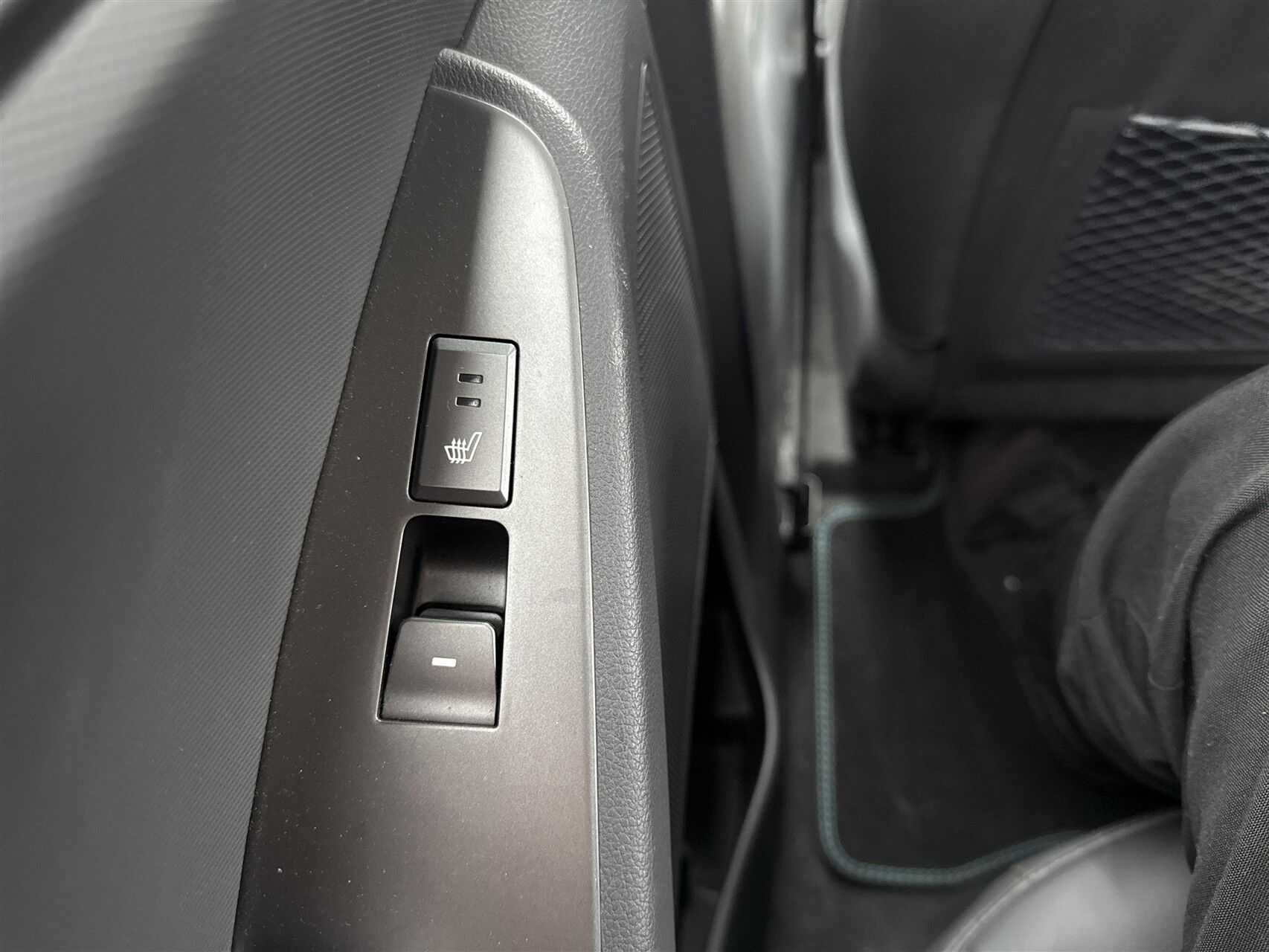 Billede af Hyundai Ioniq 1,6 GDI  Plugin-hybrid Premium plug-in 141HK 5d 6g Aut.