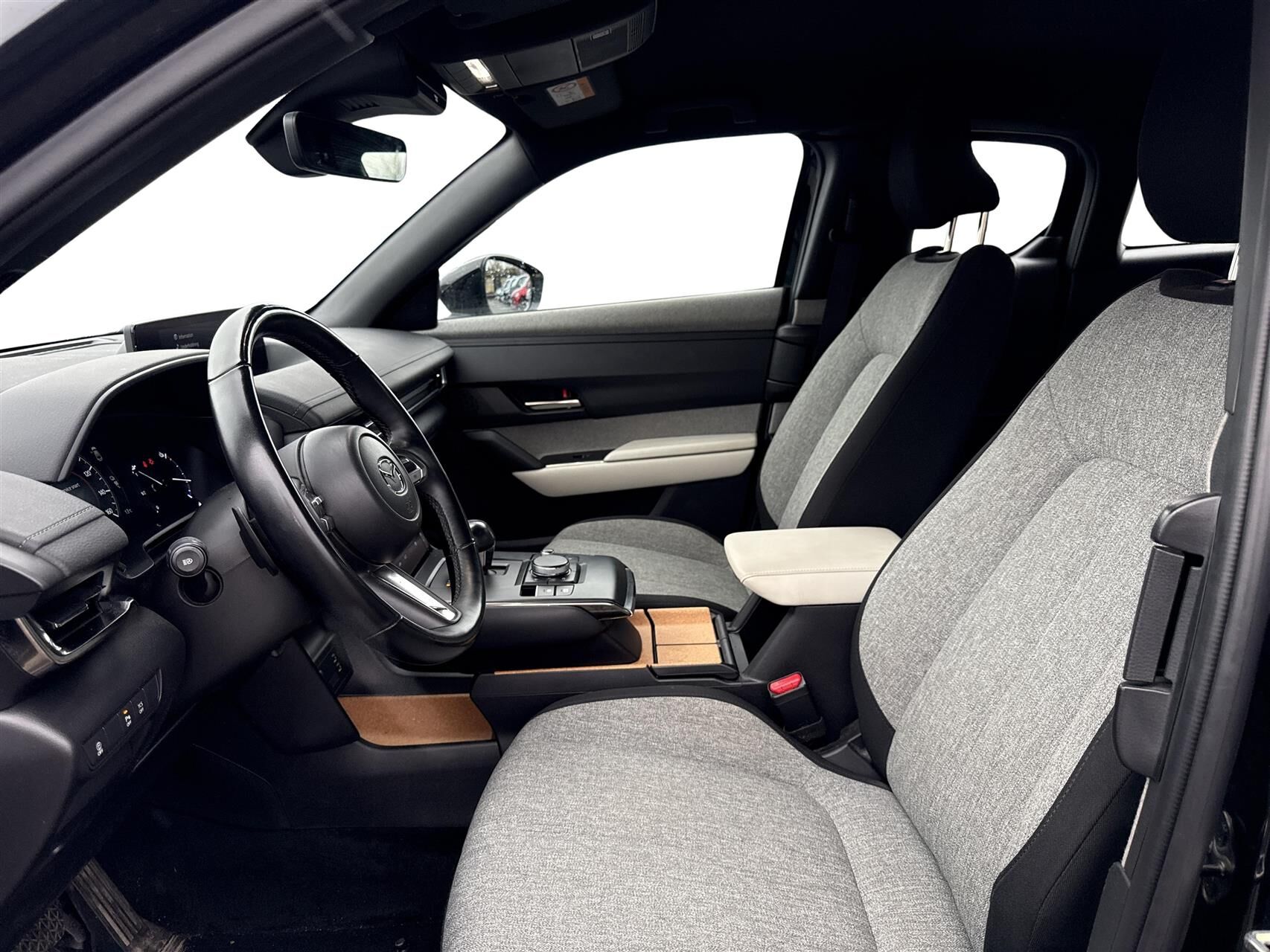 Billede af Mazda MX-30 e-Skyactiv Exclusive-Line 145HK 5d Aut.